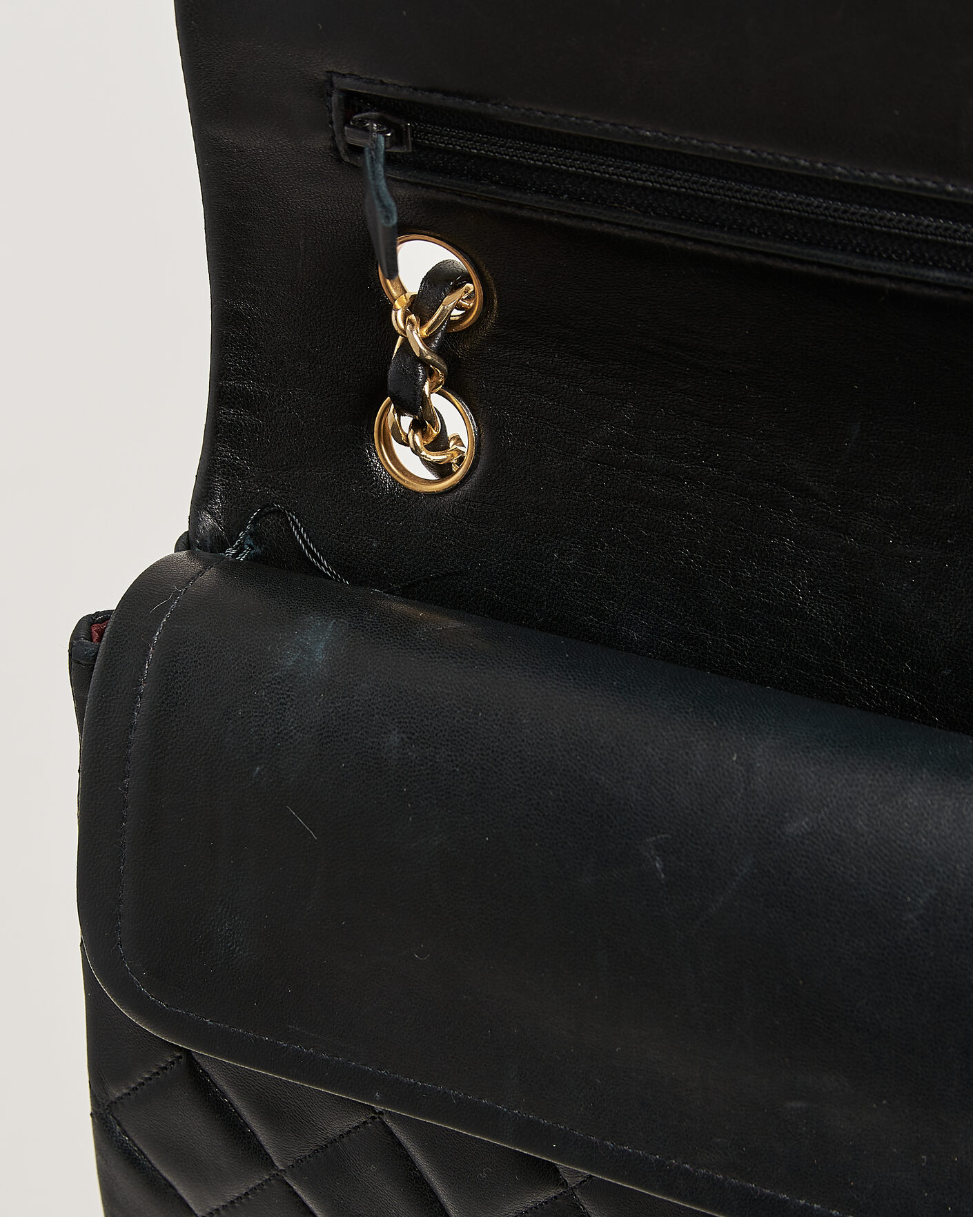 Men | Pre-Owned & Vintage Bags | Chanel Pre-Owned | Classic Medium Double Flap Bag Lambskin Black