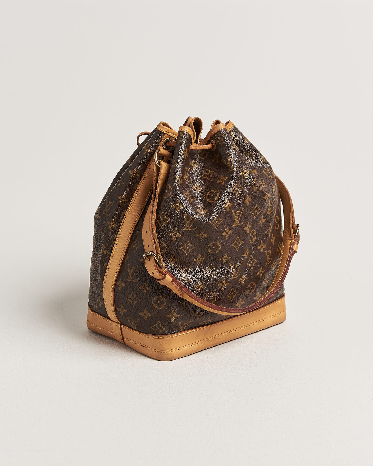 Men | Pre-Owned & Vintage Bags | Louis Vuitton Pre-Owned | Noé Monogram