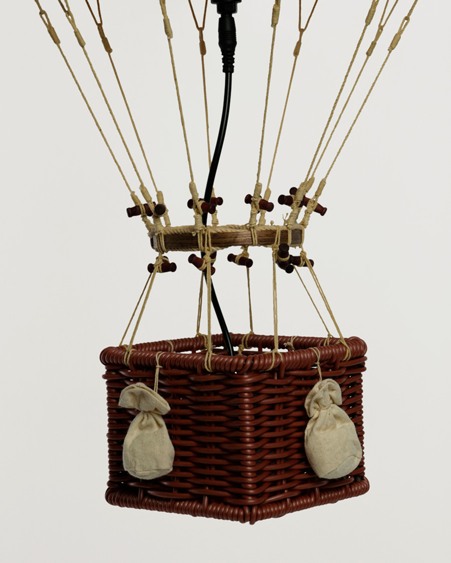 Men | Home | Authentic Models | Royal Aero Led Ballon