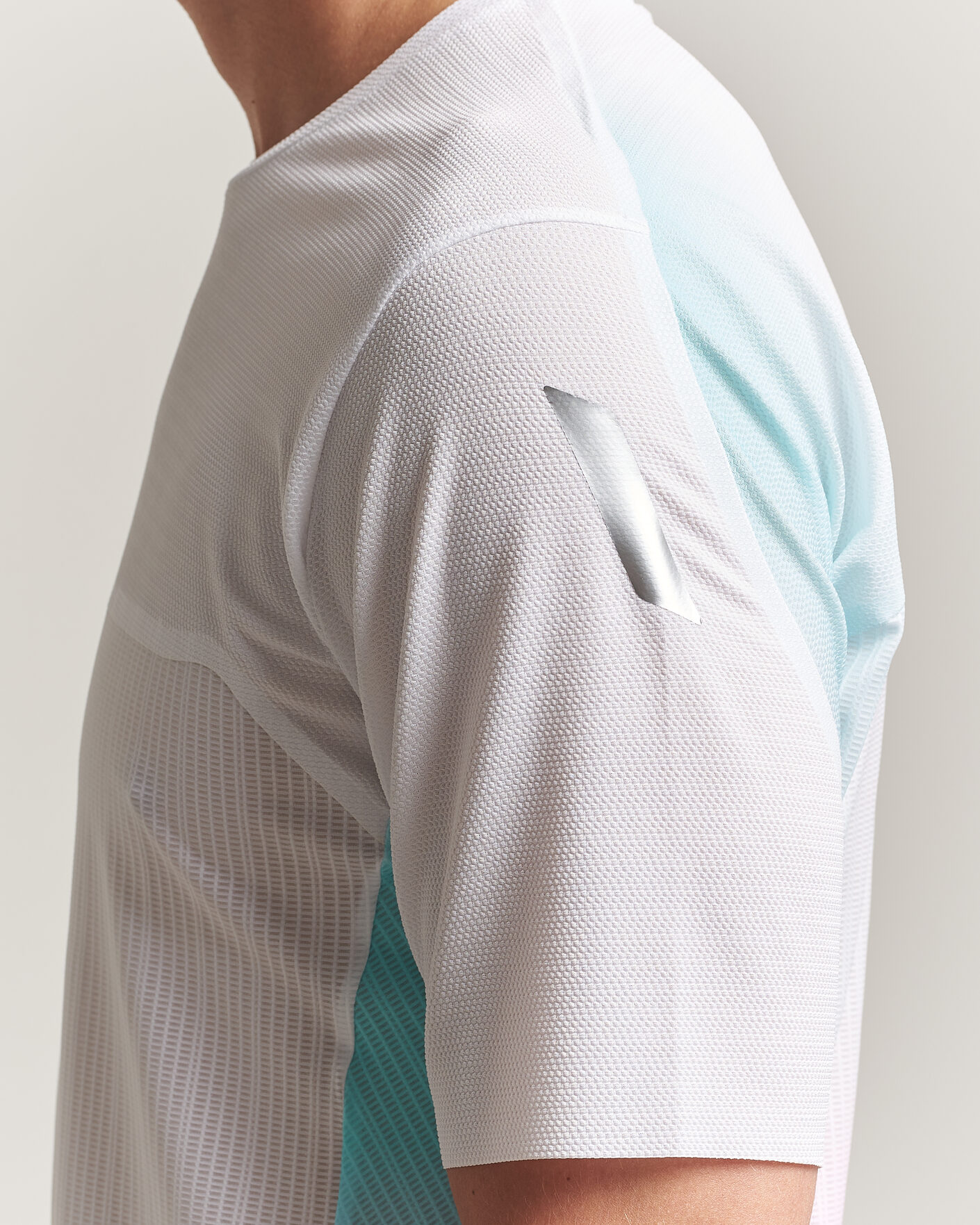 Men | T-Shirts | SOAR Running | Hot Weather Tee White/Blue