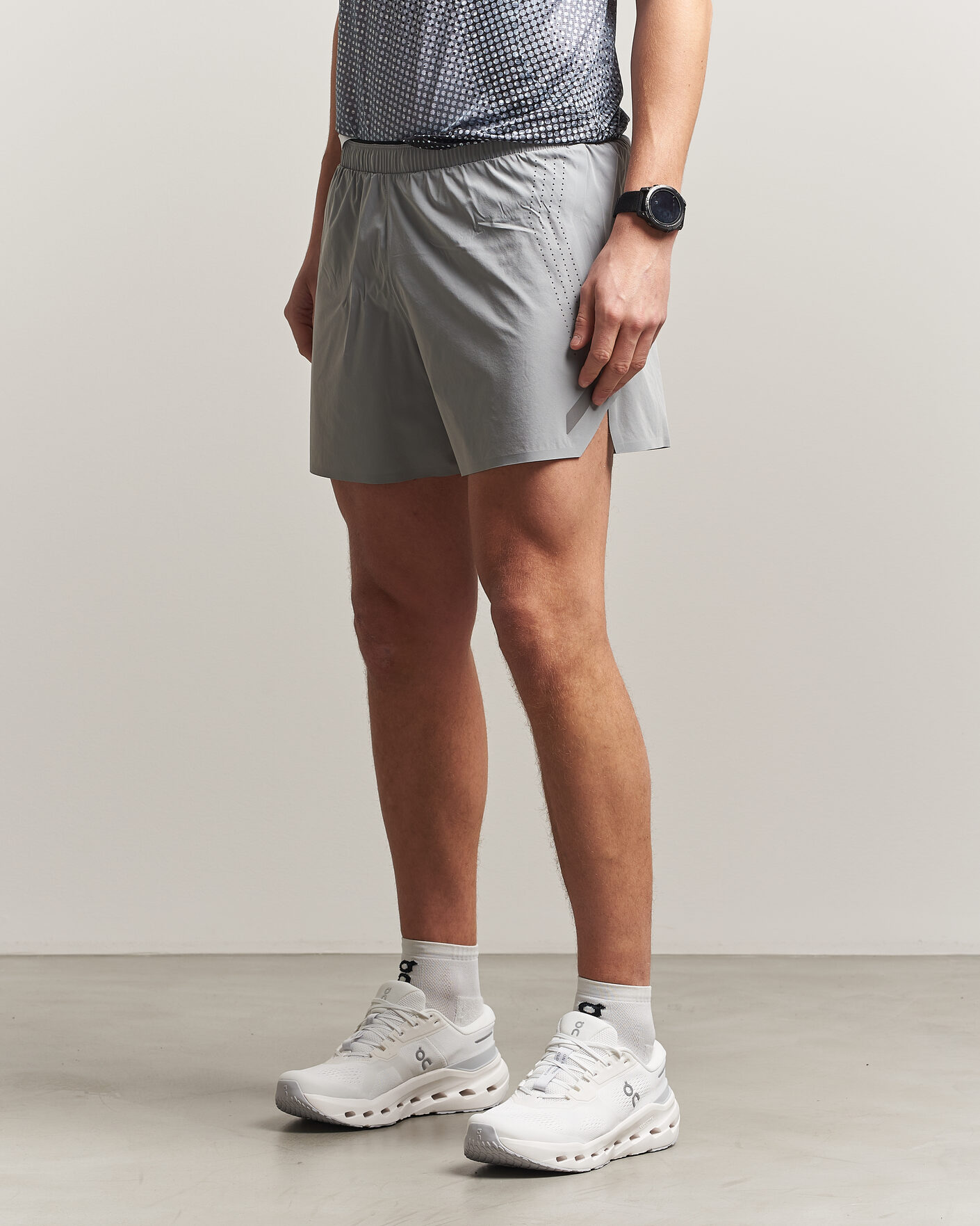 Men | Shorts | SOAR Running | Run Short Silver Grey