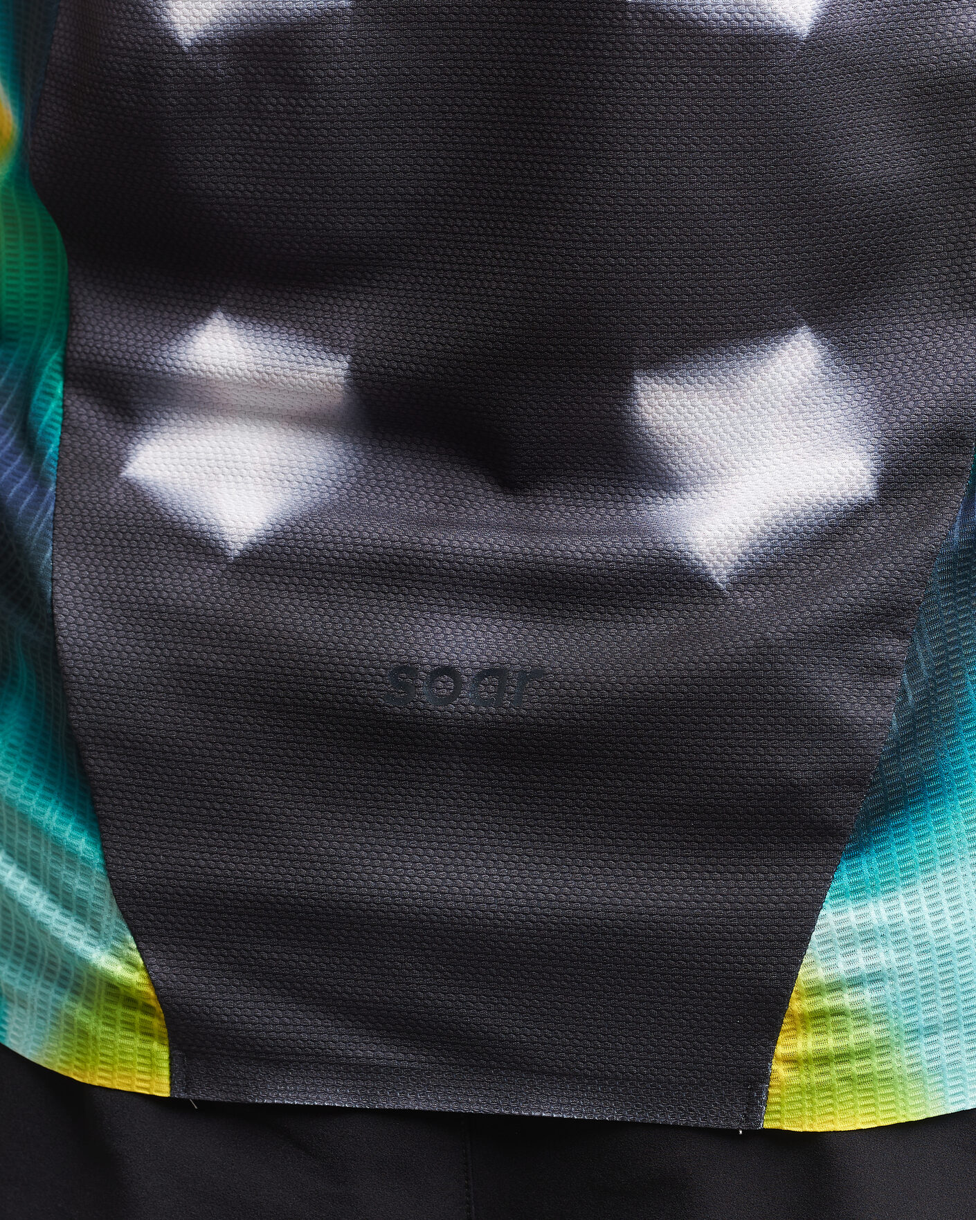 Men | T-Shirts | SOAR Running | Trail Race Top Black/Fade Grey