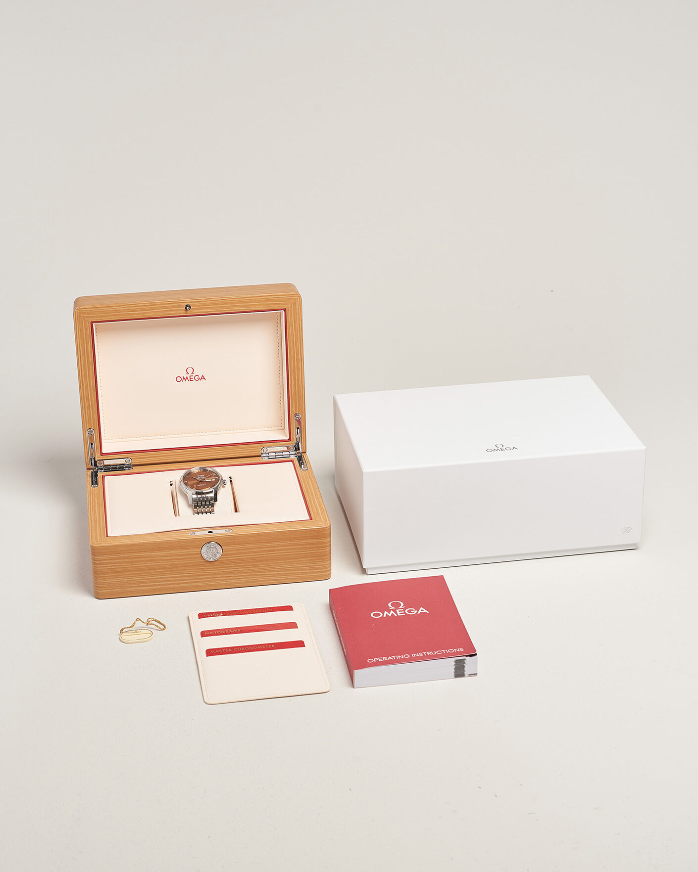 Men | Pre-Owned & Vintage Watches | Omega Pre-Owned | De Ville Hour Vision 