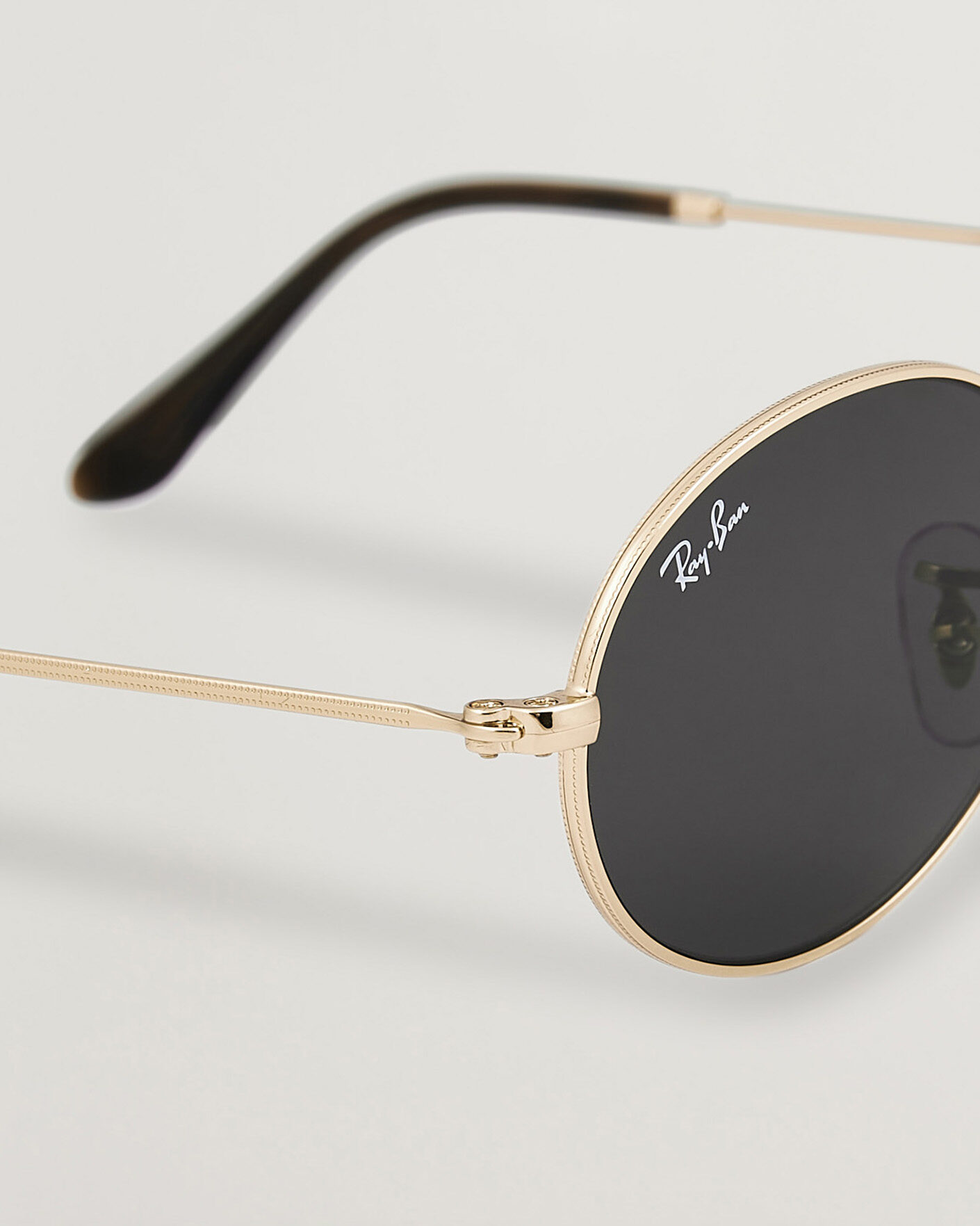 Men | Sunglasses | Ray-Ban | Oval Sunglasses Arista