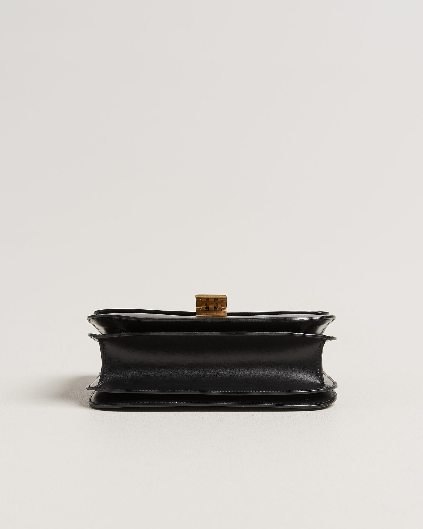 Celine Pre-Owned Box Bag Medium Black at CareOfCarl.com