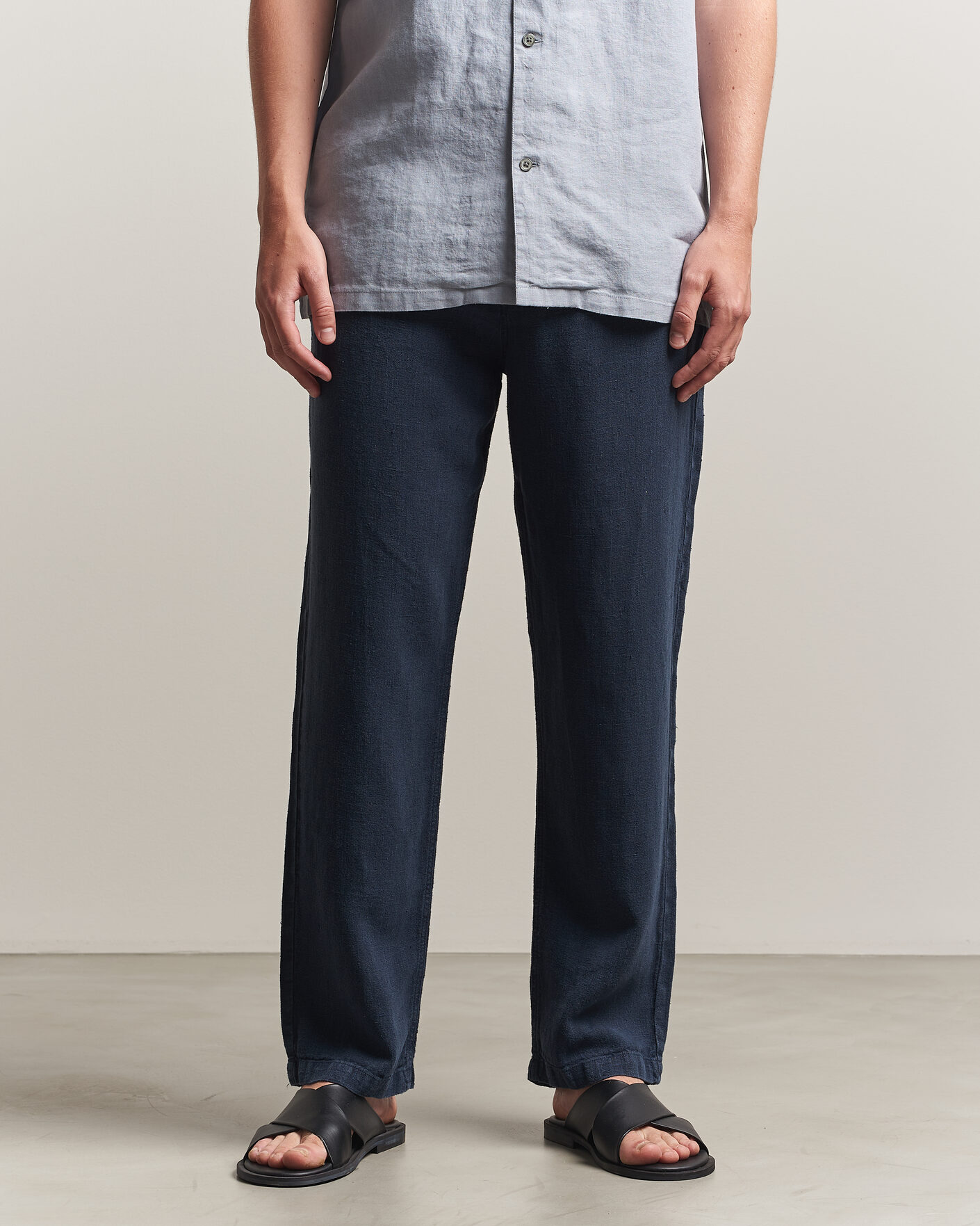 Men | Trousers | A Day's March | Redwood Linen Trousers Navy