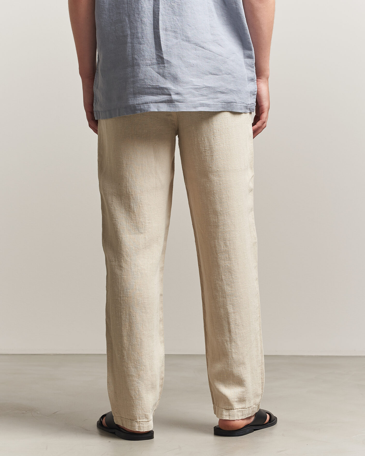 Men | Trousers | A Day's March | Redwood Linen Trousers Oyster