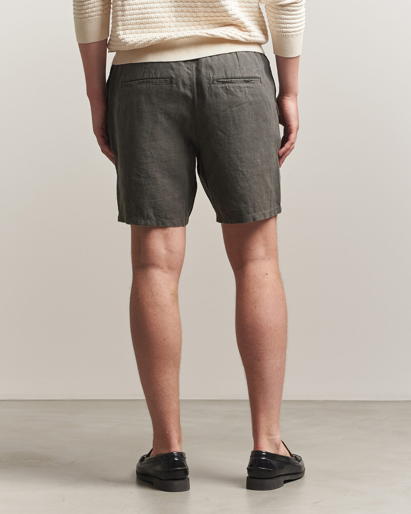 Men | Shorts | A Day's March | Ipu Linen Drawstring Shorts Olive