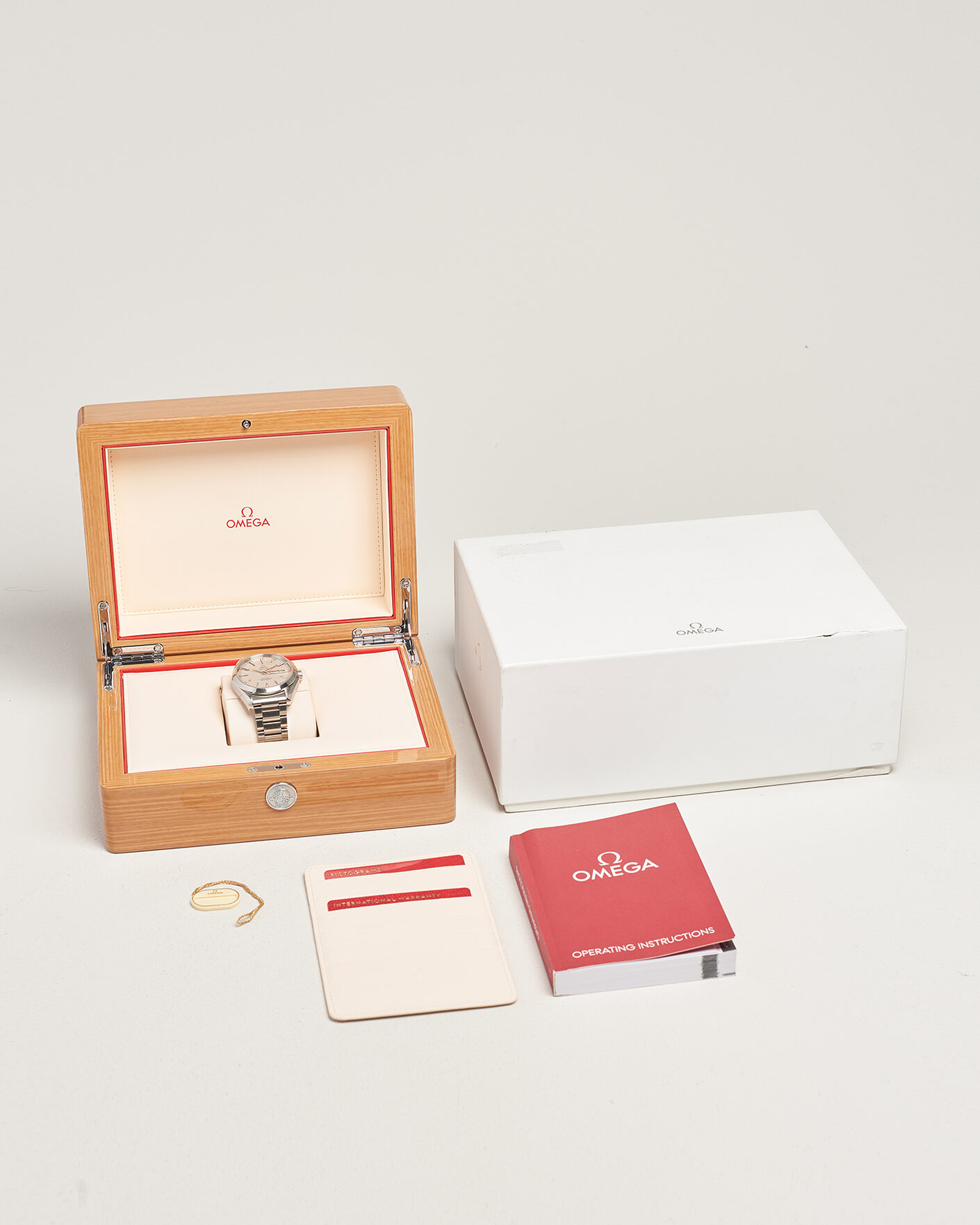 Men | Pre-Owned & Vintage Watches | Omega Pre-Owned | Seamaster Aqua Terra 