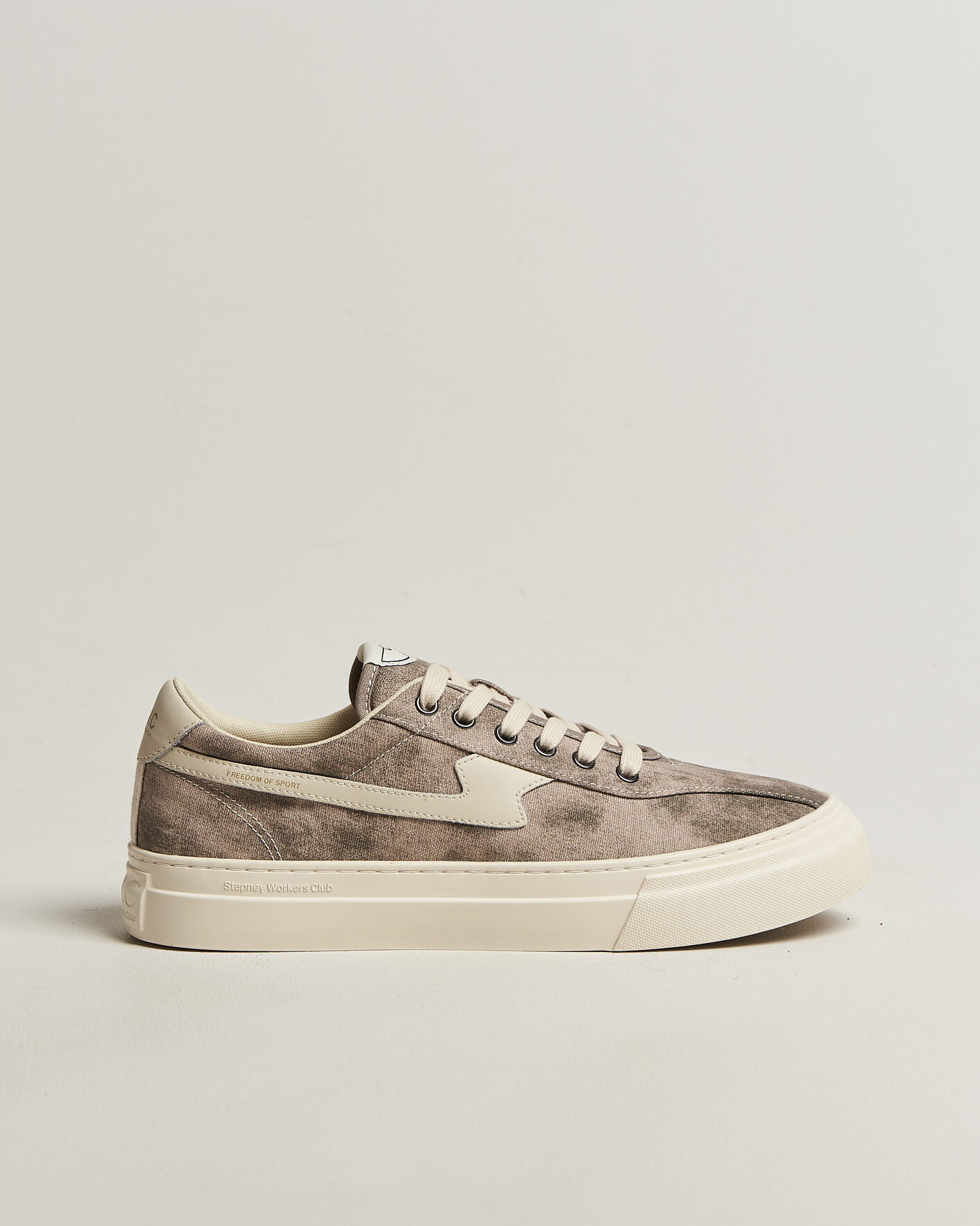 Men | Sneakers | Stepney Workers Club | Dellow S-Strike Sunfade Canvas Sneaker Earth Grey