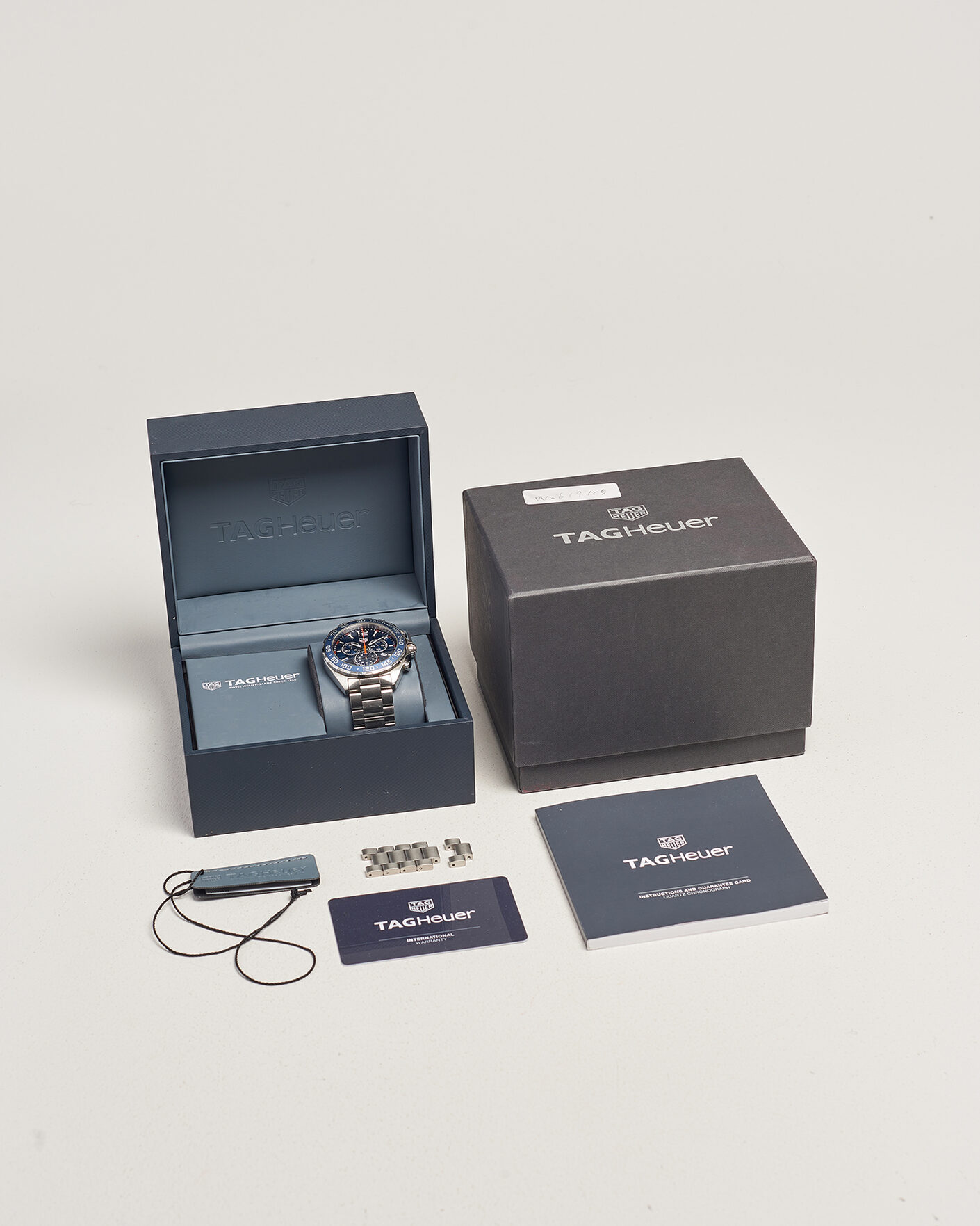 Men | Pre-Owned & Vintage Watches | Tag Heuer Pre-Owned | Formula 1 Chronograph 