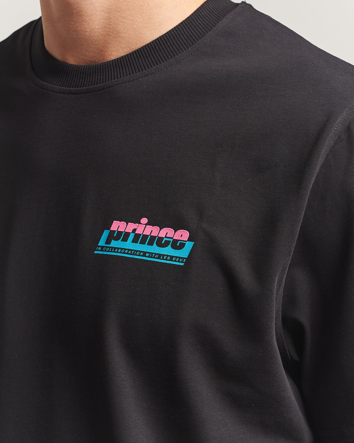 Men | T-Shirts | LES DEUX | Prince P T-Shirt Black