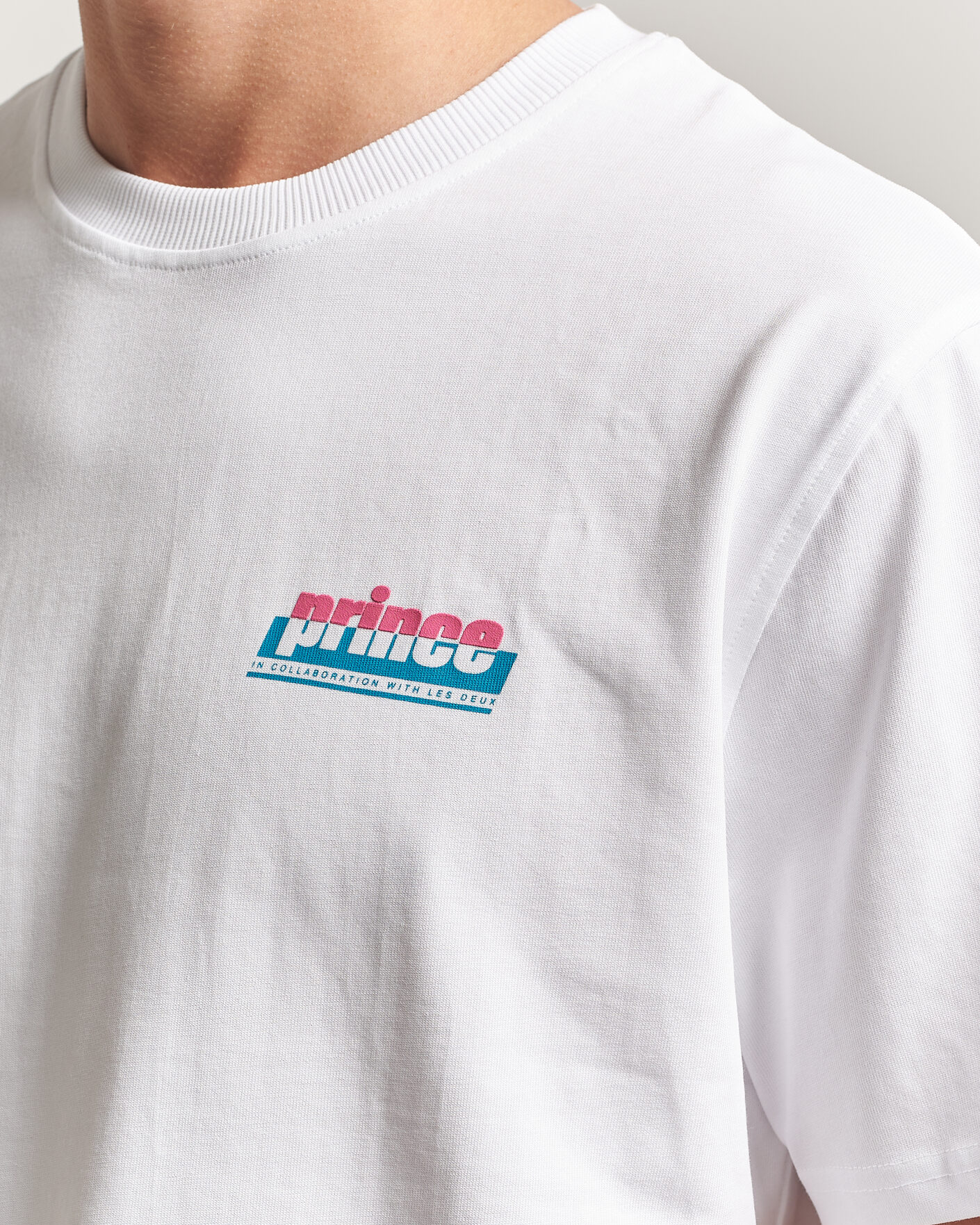 Men | T-Shirts | LES DEUX | Prince P T-Shirt White