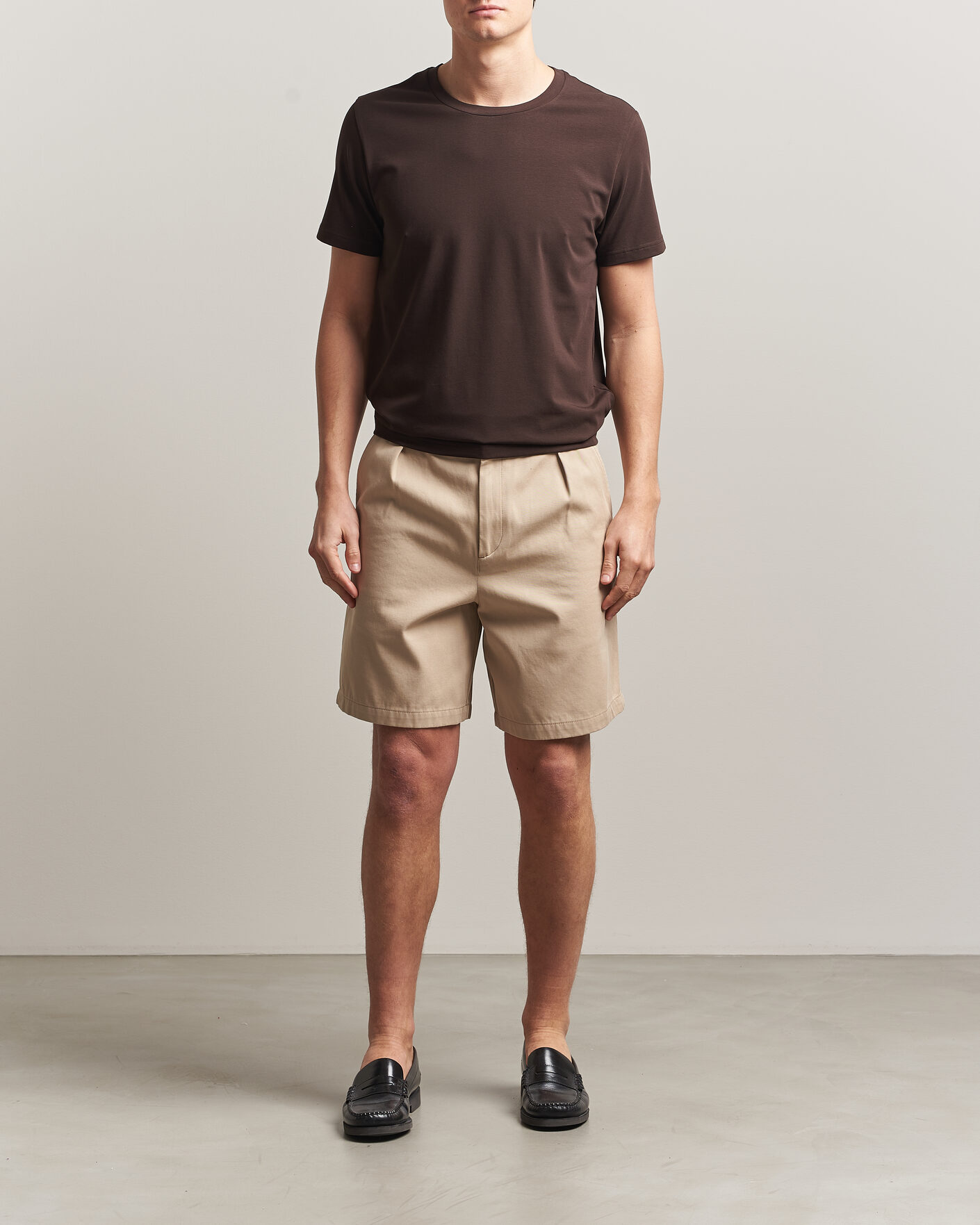 Men | T-Shirts | Filippa K | Soft Lycra T-Shirt Dark Chocolate