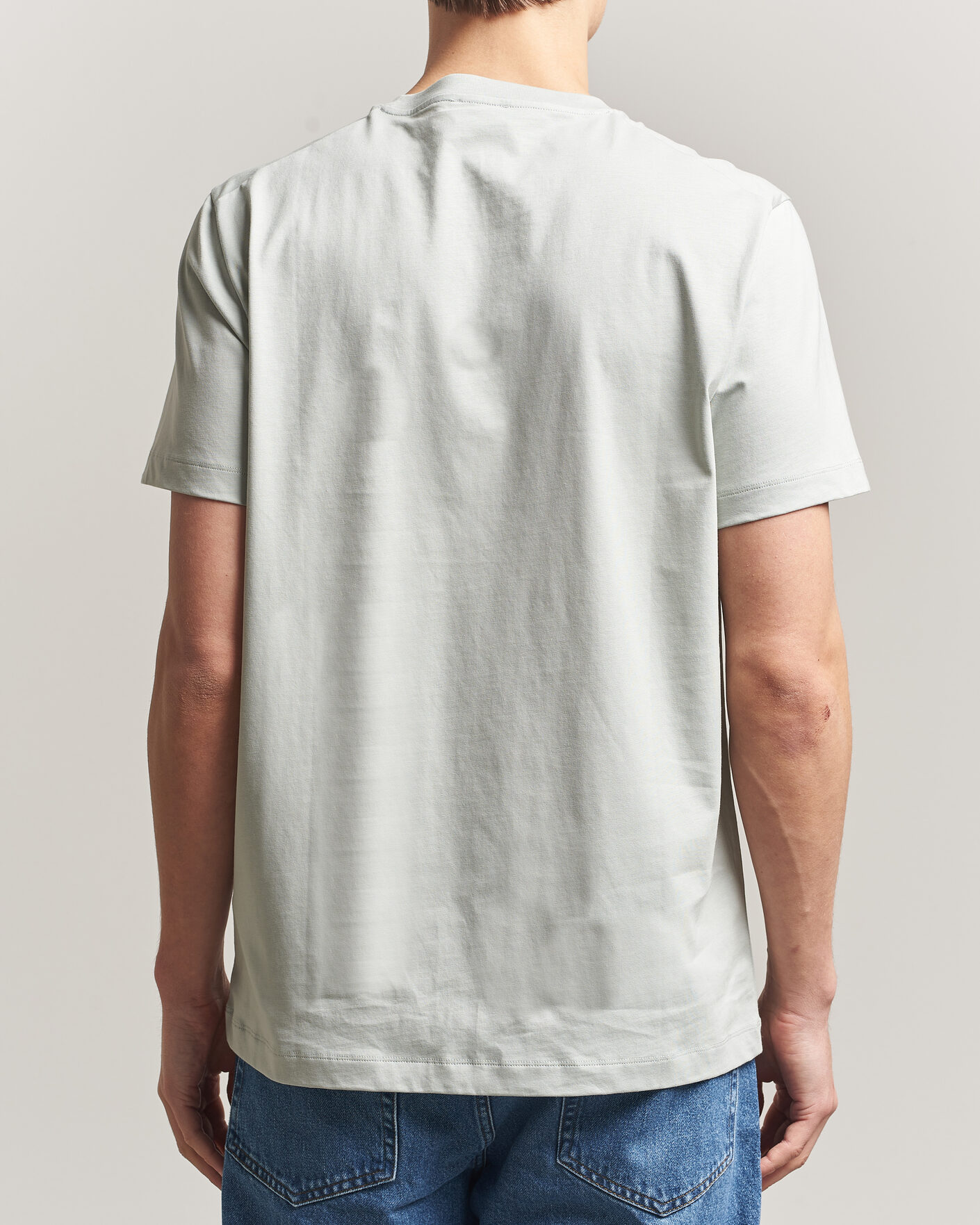 Men | T-Shirts | Filippa K | Filip Crew Neck T-Shirt Silver Grey