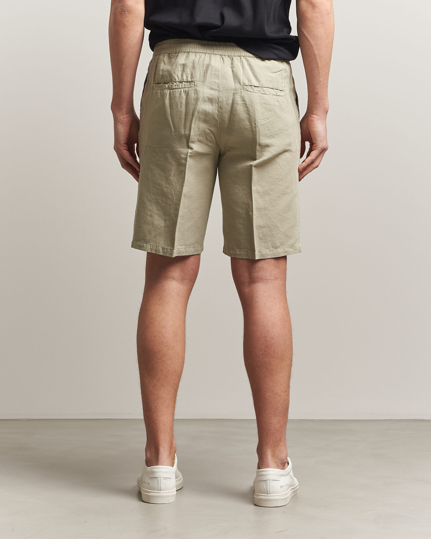 Men | Shorts | Filippa K | Theo Relaxed Linen/Cotton Drawstring Shorts Light Green