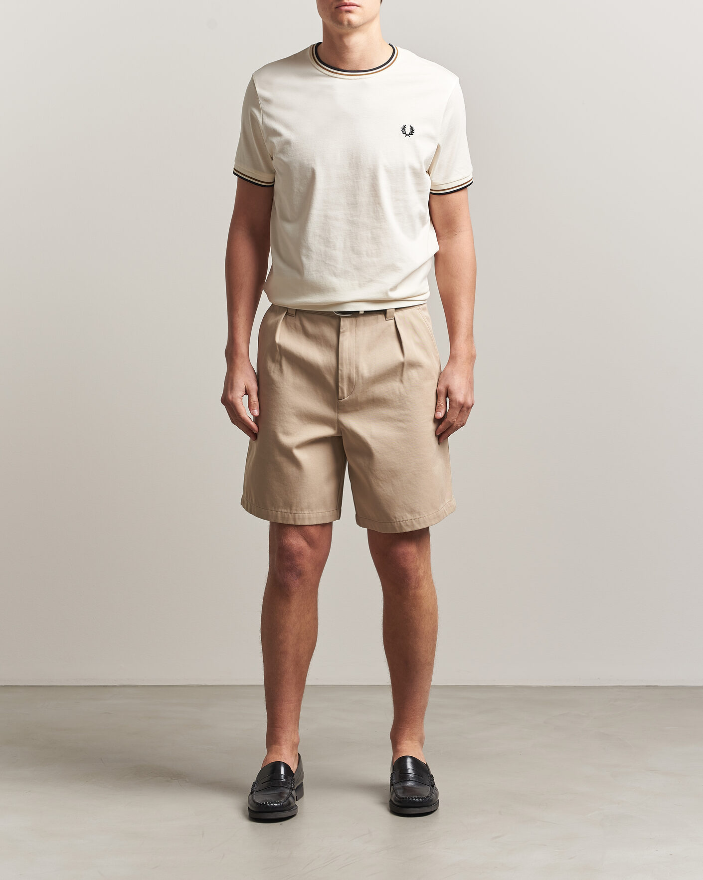 Men | T-Shirts | Fred Perry | Twin Tipped T-Shirt Ecru