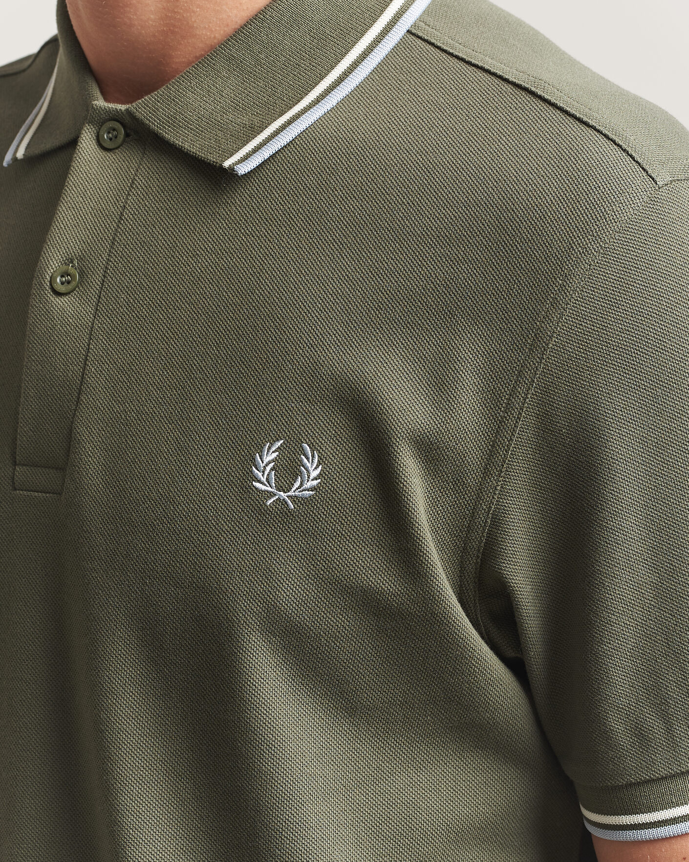 Men | Polo Shirts | Fred Perry | Twin Tipped Polo Shirt Laurel Wreath Green
