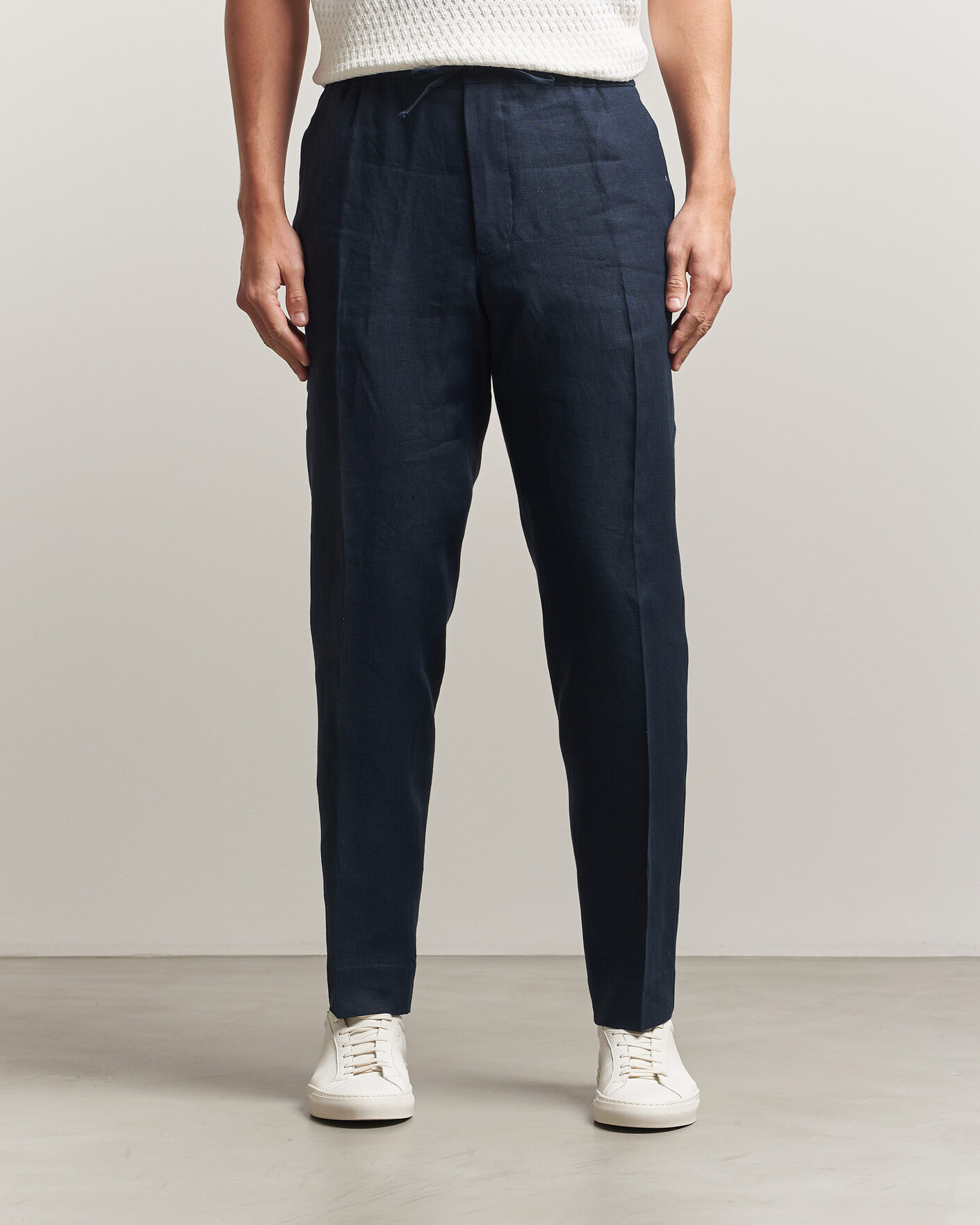 Men | Trousers | J.Lindeberg | Soren Drape Linen Pants Navy