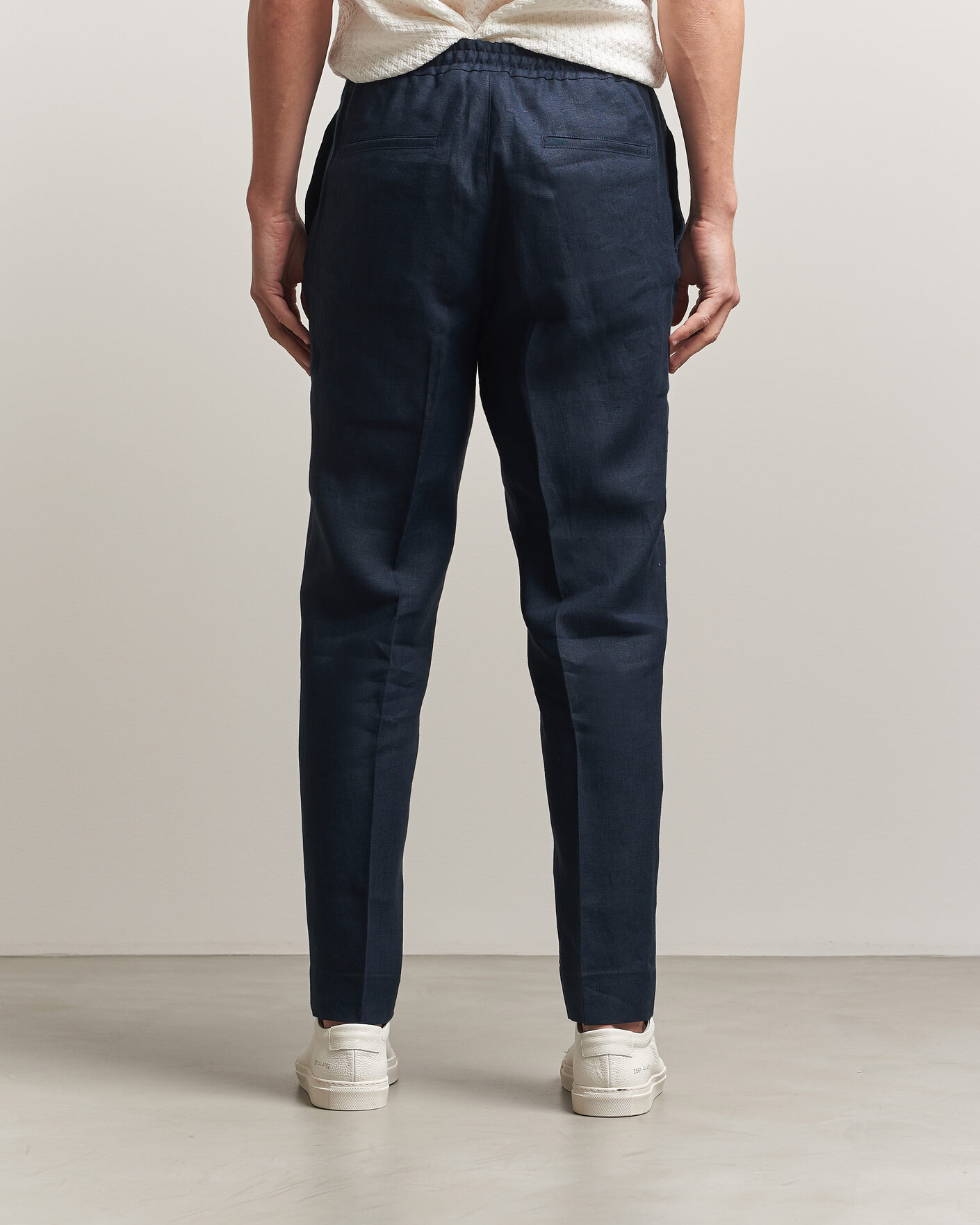 J.Lindeberg Soren Drape Linen Pants Navy at CareOfCarl.com