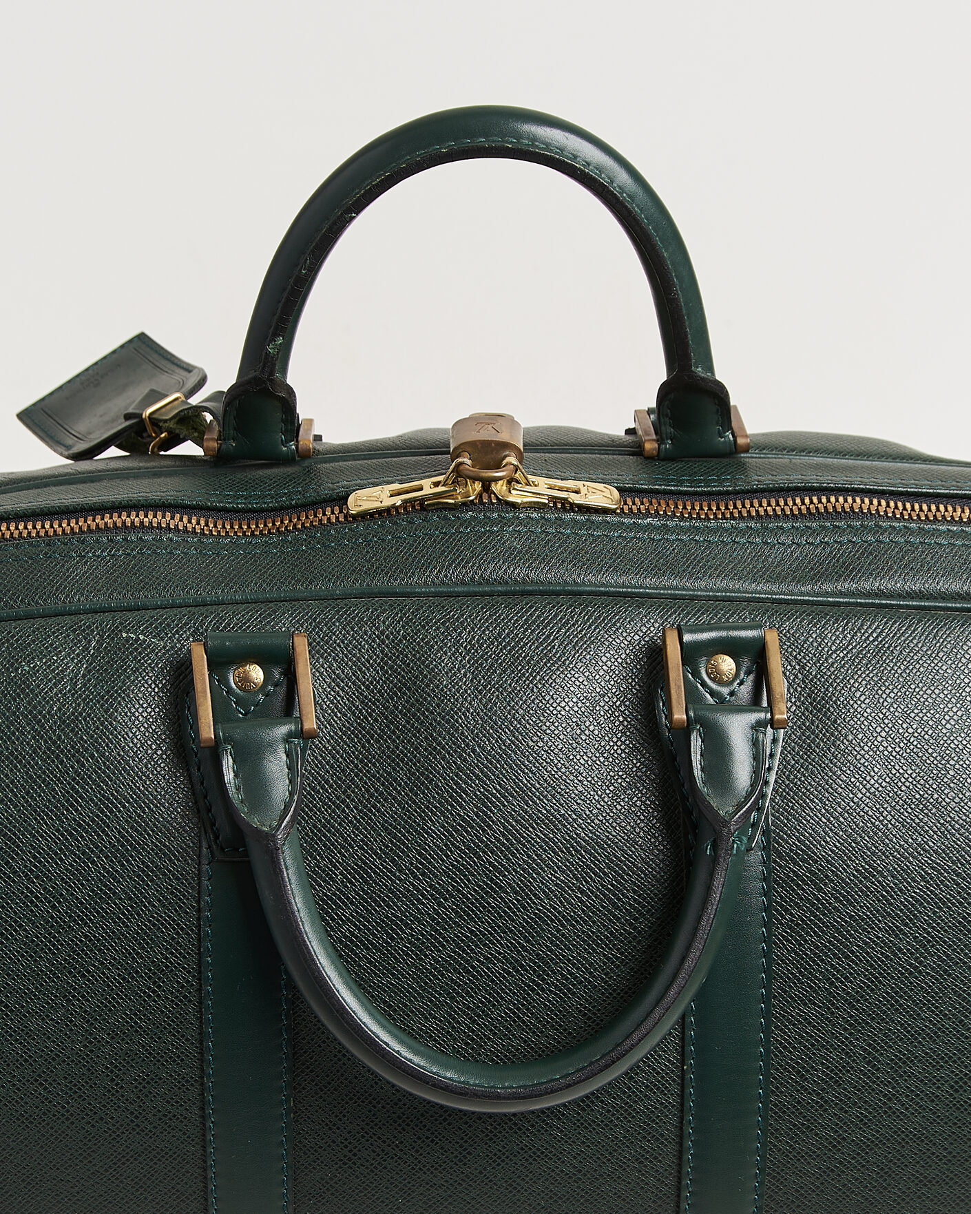 Men | Pre-Owned & Vintage Bags | Louis Vuitton Pre-Owned | Taiga Kendall Weekend Bag GM Green