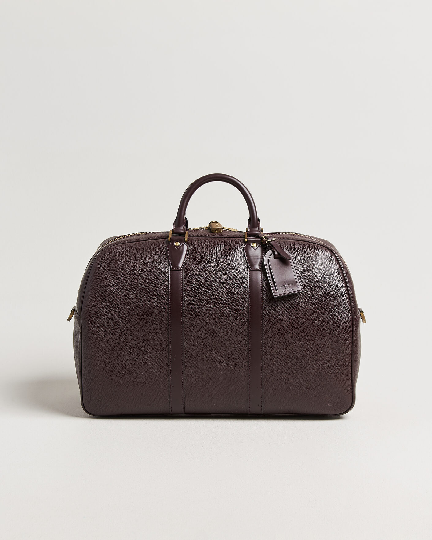 Louis Vuitton Pre-Owned Taiga Kendall Weekend Bag PM Burgundy at