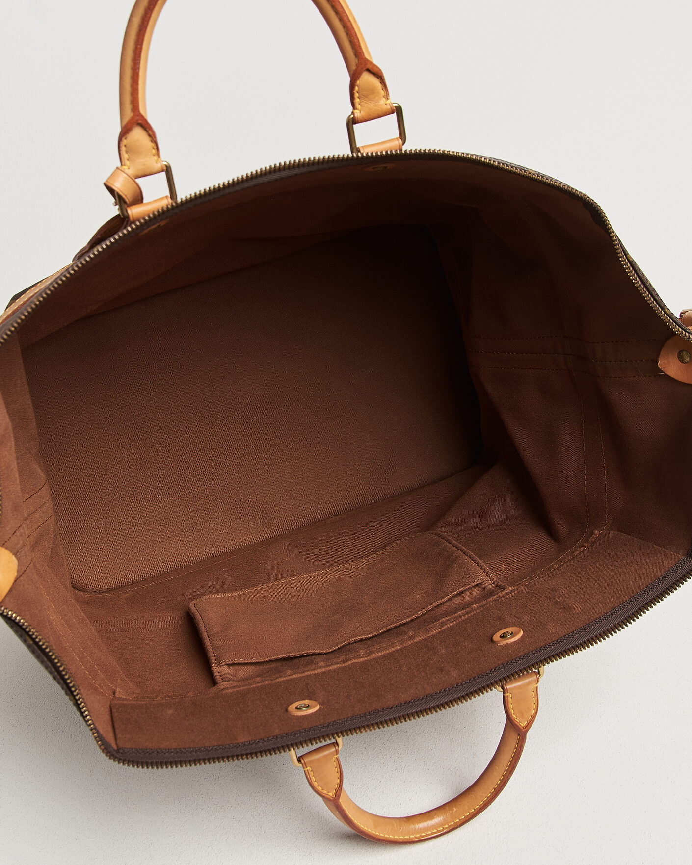 Louis Vuitton Pre-Owned Cruiser Bag 40 Monogram at CareOfCarl.com