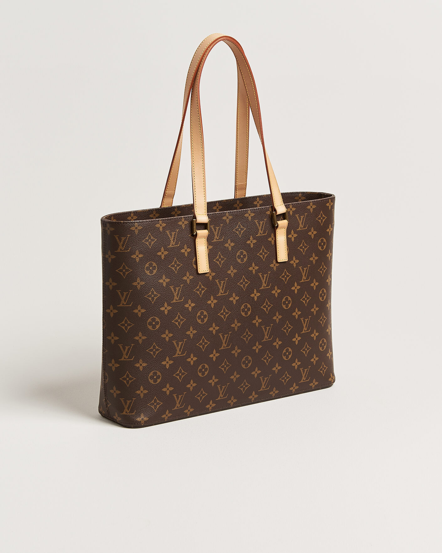 Louis Vuitton Pre-Owned Luco Bag Monogram at CareOfCarl.com