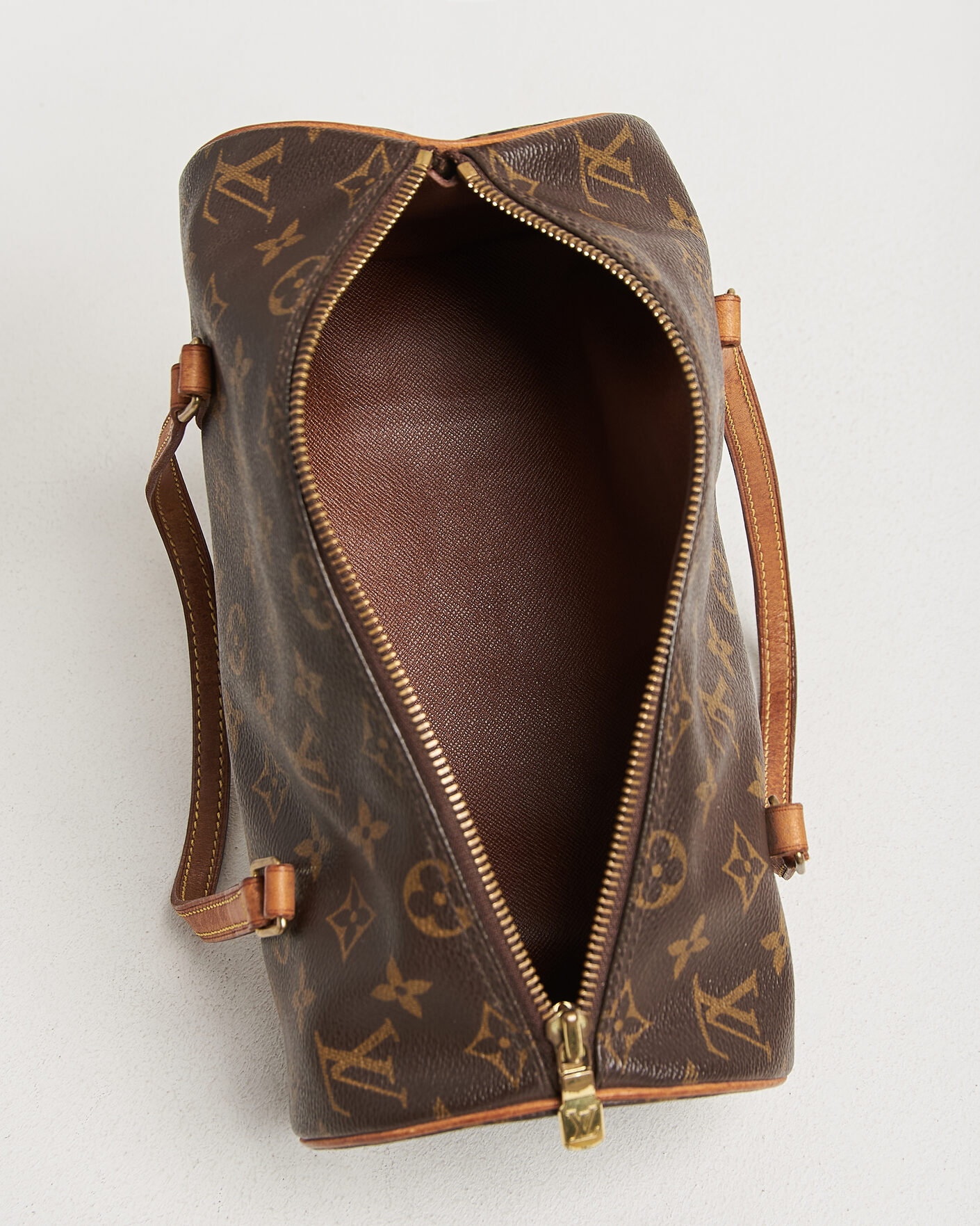 Men | Pre-Owned & Vintage Bags | Louis Vuitton Pre-Owned | Papillon 26 Monogram