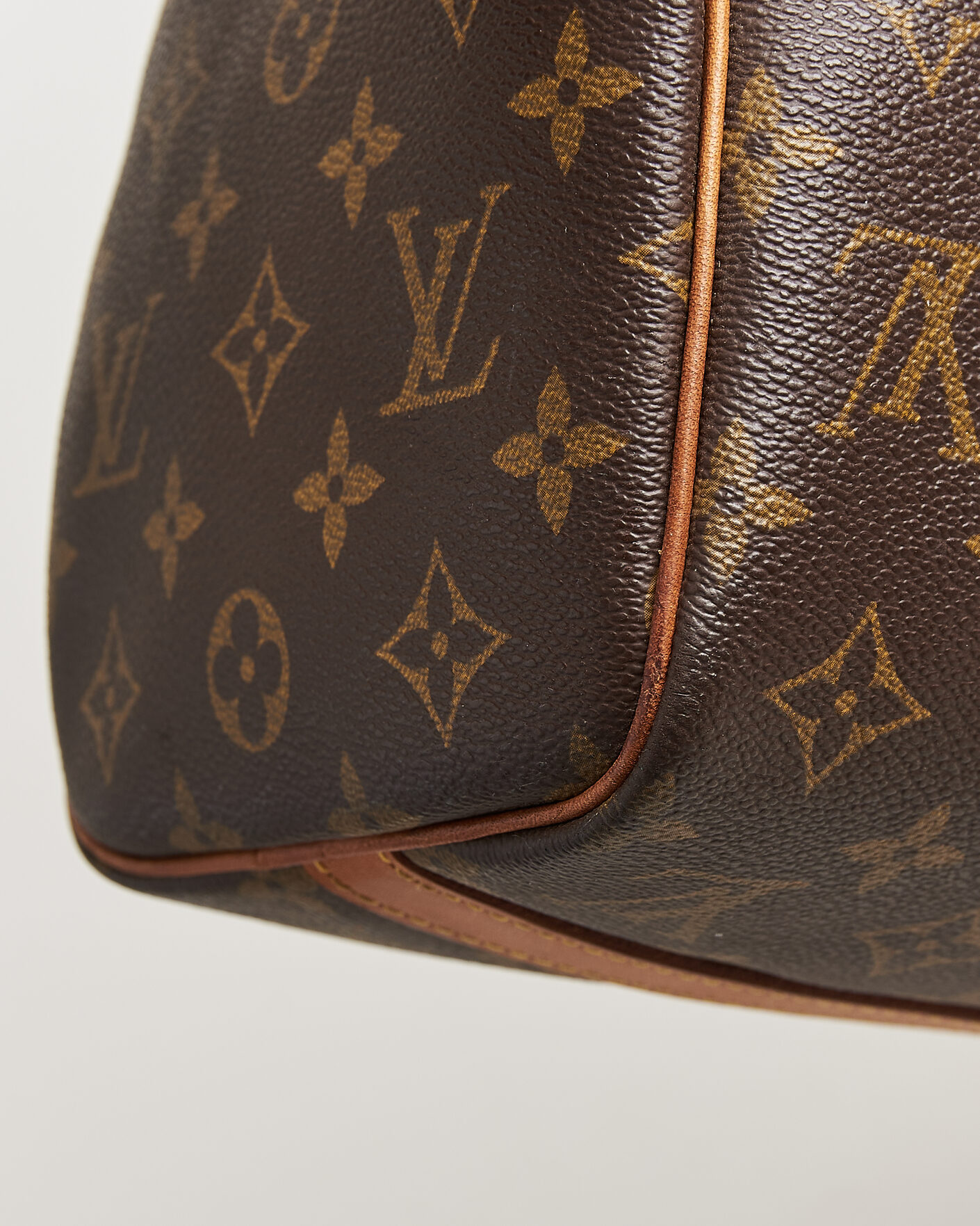 Louis Vuitton Pre-Owned Flannery 45 Bag Monogram at CareOfCarl.com