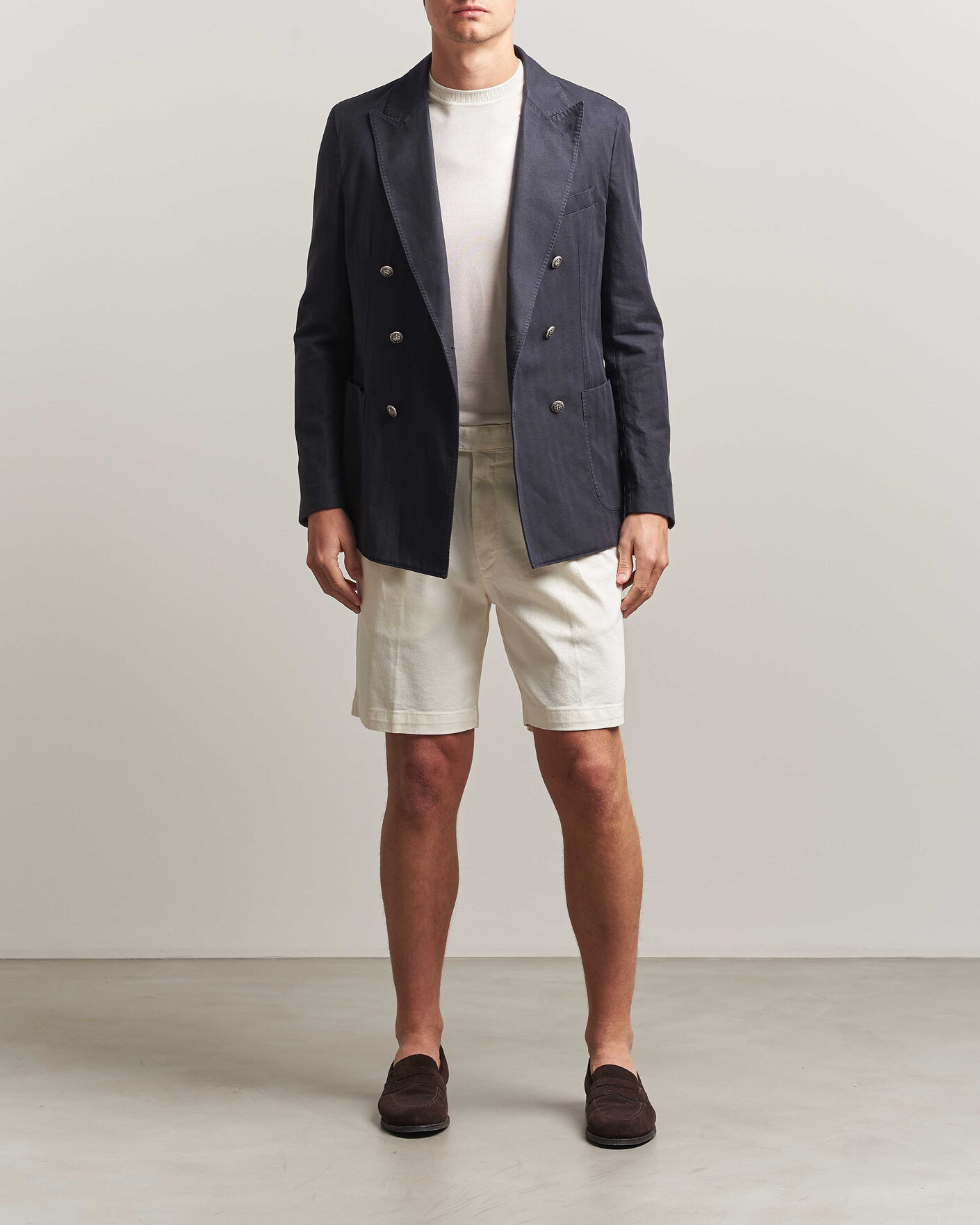 Men | Shorts | Oscar Jacobson | Tanker Pleat Shorts White