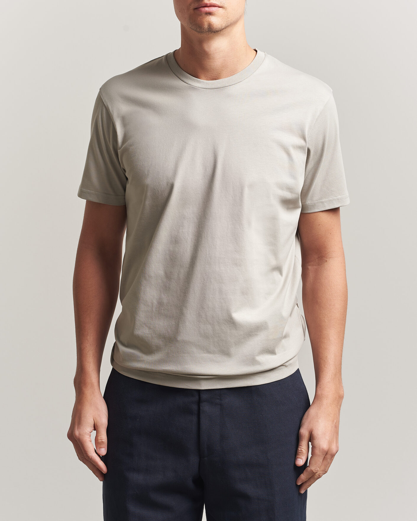 Men | T-Shirts | Sunspel | Riviera Midweight T-Shirt Ash