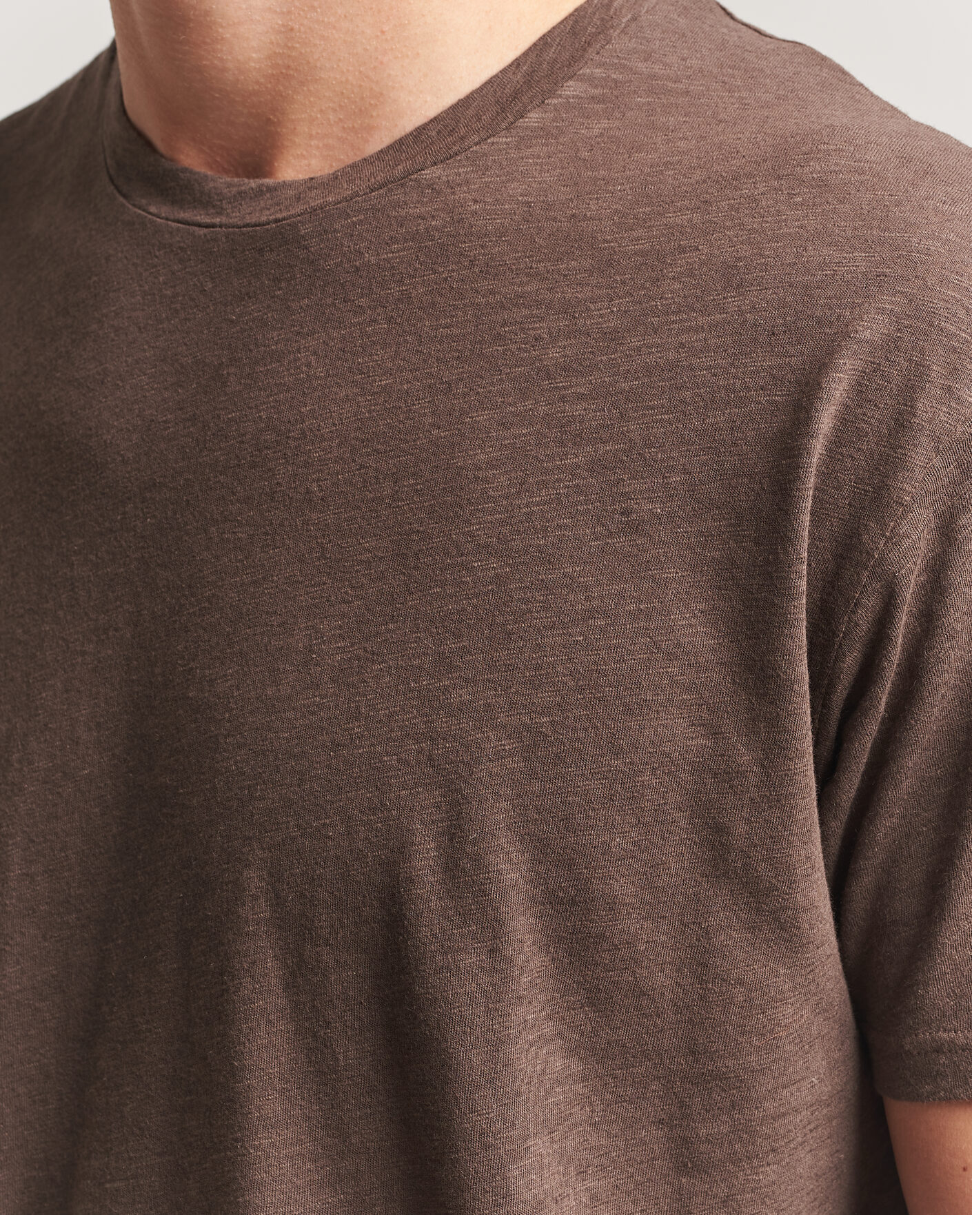 Men | T-Shirts | Sunspel | Pima Cotton/Linen T-Shirt Dark Walnut