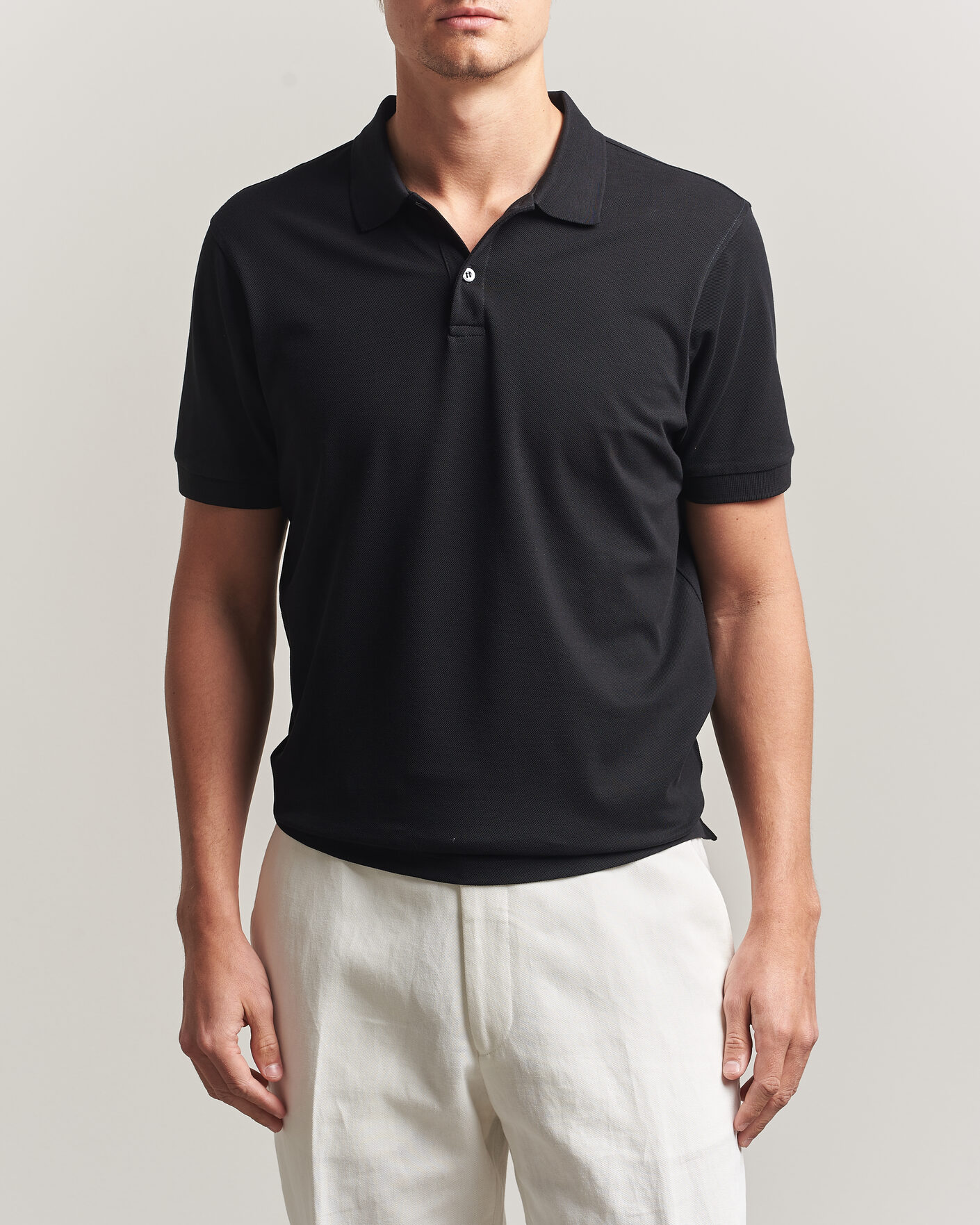 Men | Polo Shirts | Sunspel | Short Sleeve Pique Polo Black