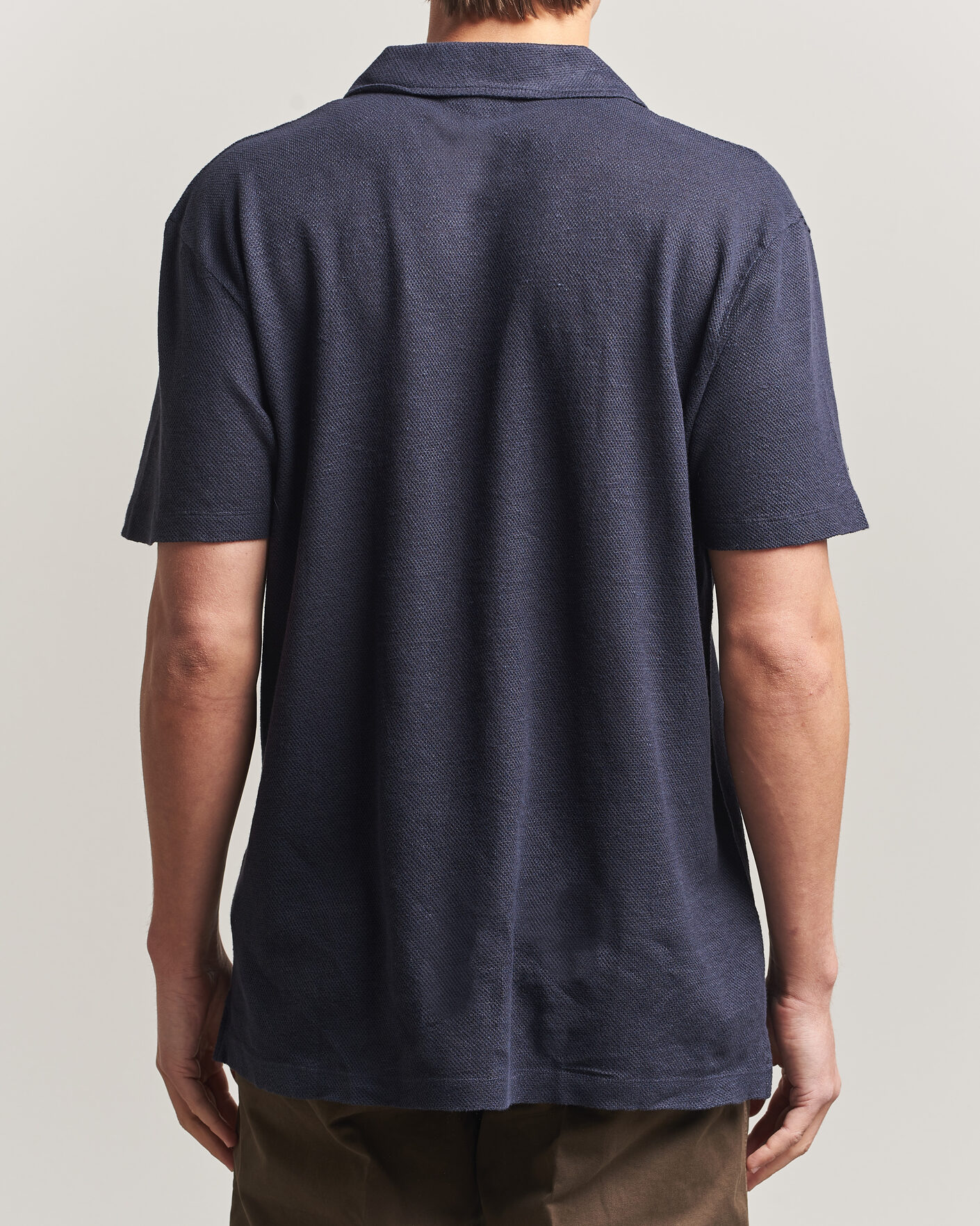 Men | Polo Shirts | Sunspel | Cotton/Linen Pique Polo Navy