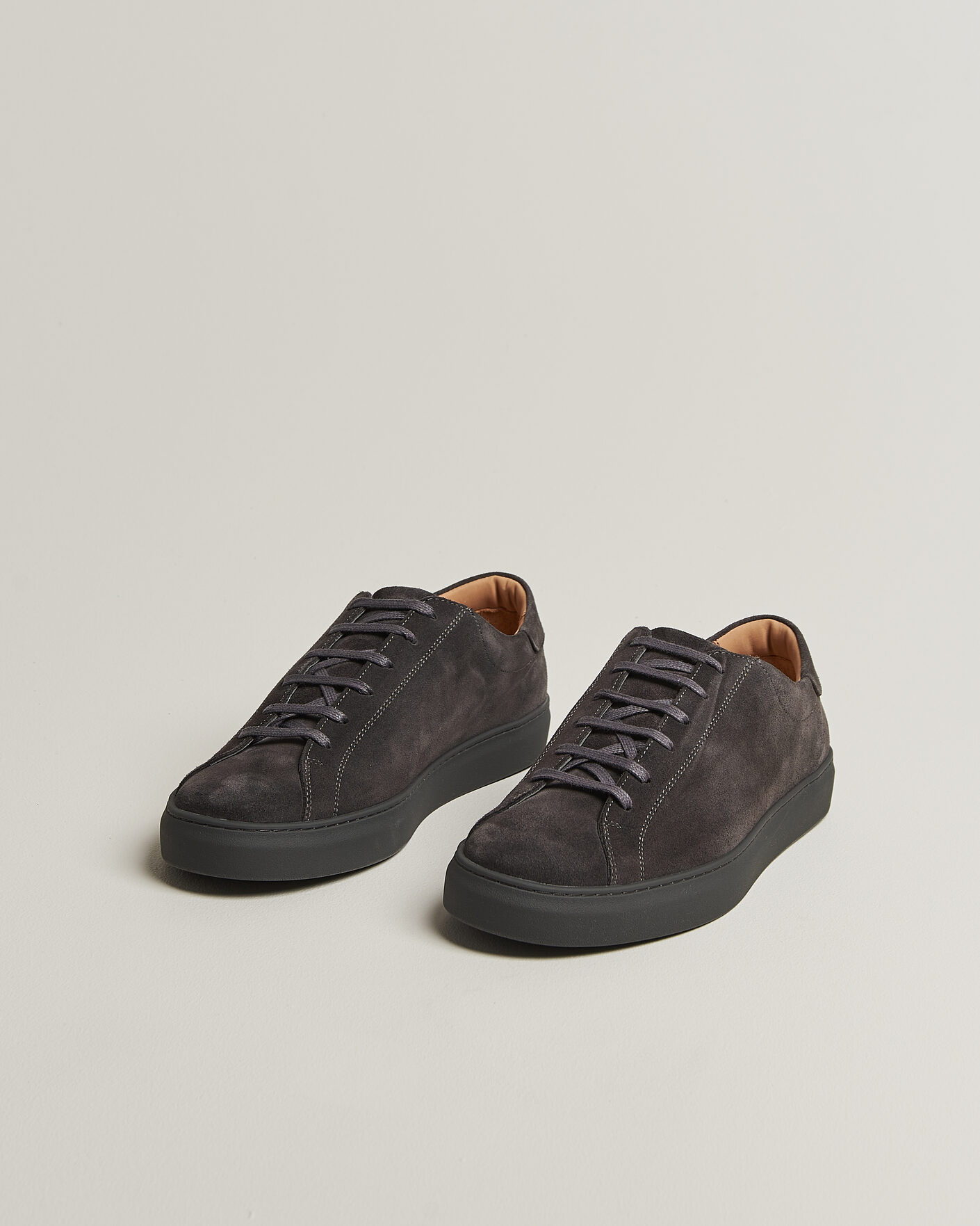 Men | Sneakers | Myrqvist | Oaxen Monochrome III Sneakers Dark Grey Suede