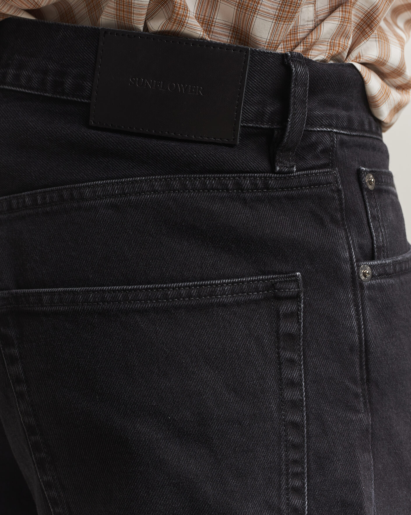 Men | Trousers | Sunflower | Loose Jeans Washed Black