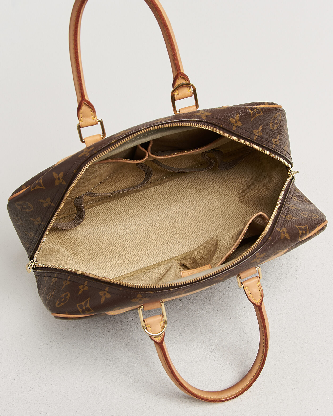 Men | Pre-Owned & Vintage Bags | Louis Vuitton Pre-Owned | Deauville Bag Monogram