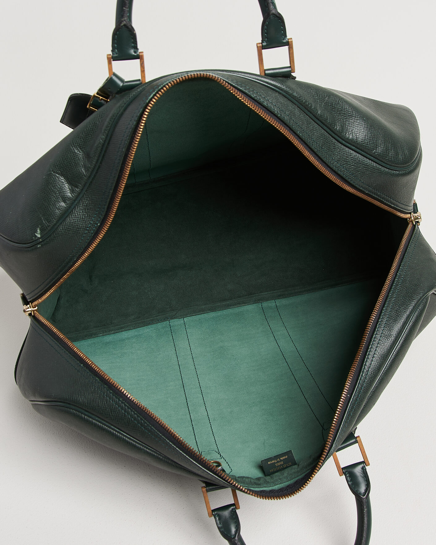 Men | Pre-Owned & Vintage Bags | Louis Vuitton Pre-Owned | Taiga Kendall GM Bag Green