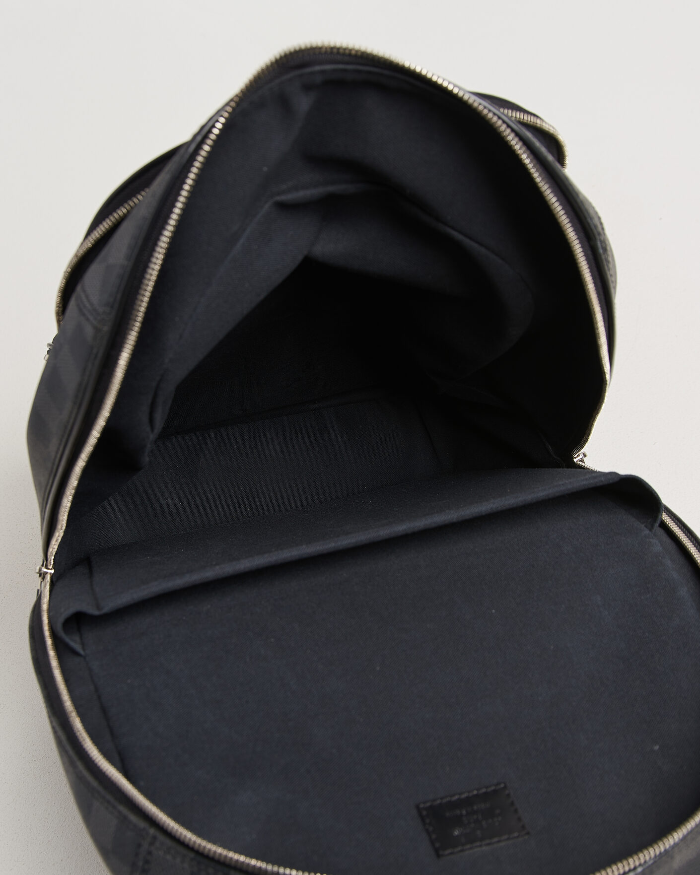 Men | Louis Vuitton Pre-Owned Michael Backpack Damier Graphite Damier Graphite | Louis Vuitton Pre-Owned | Michael Backpack Damier Graphite Damier Graphite