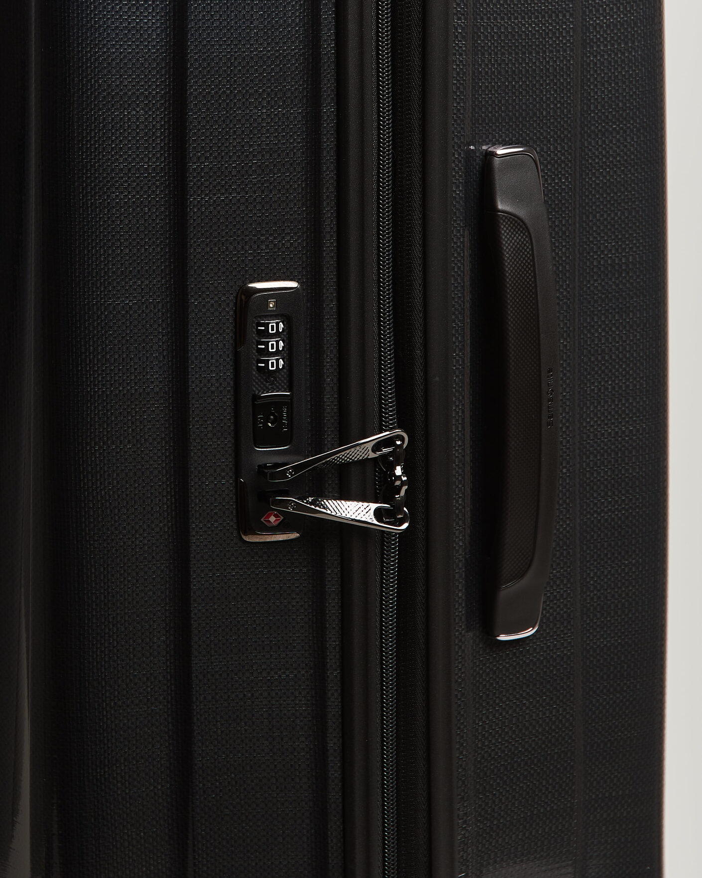 Men | Bags | Samsonite | Nexis Spinner Check-In Onyx Black