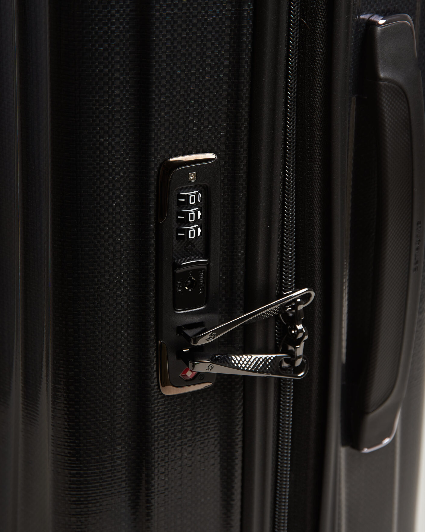 Men | Bags | Samsonite | Nexis Spinner Carry-On Onyx Black