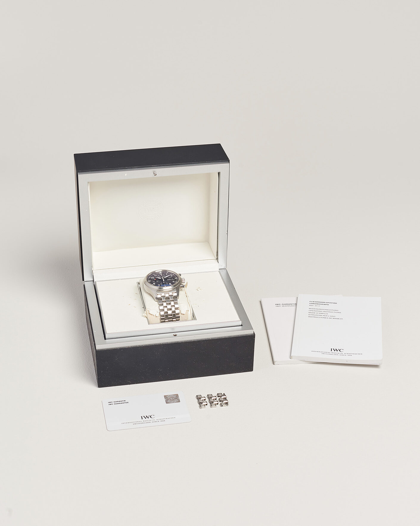 Men | Pre-Owned & Vintage Watches | IWC Pre-Owned | Pilot’s Chronograph 