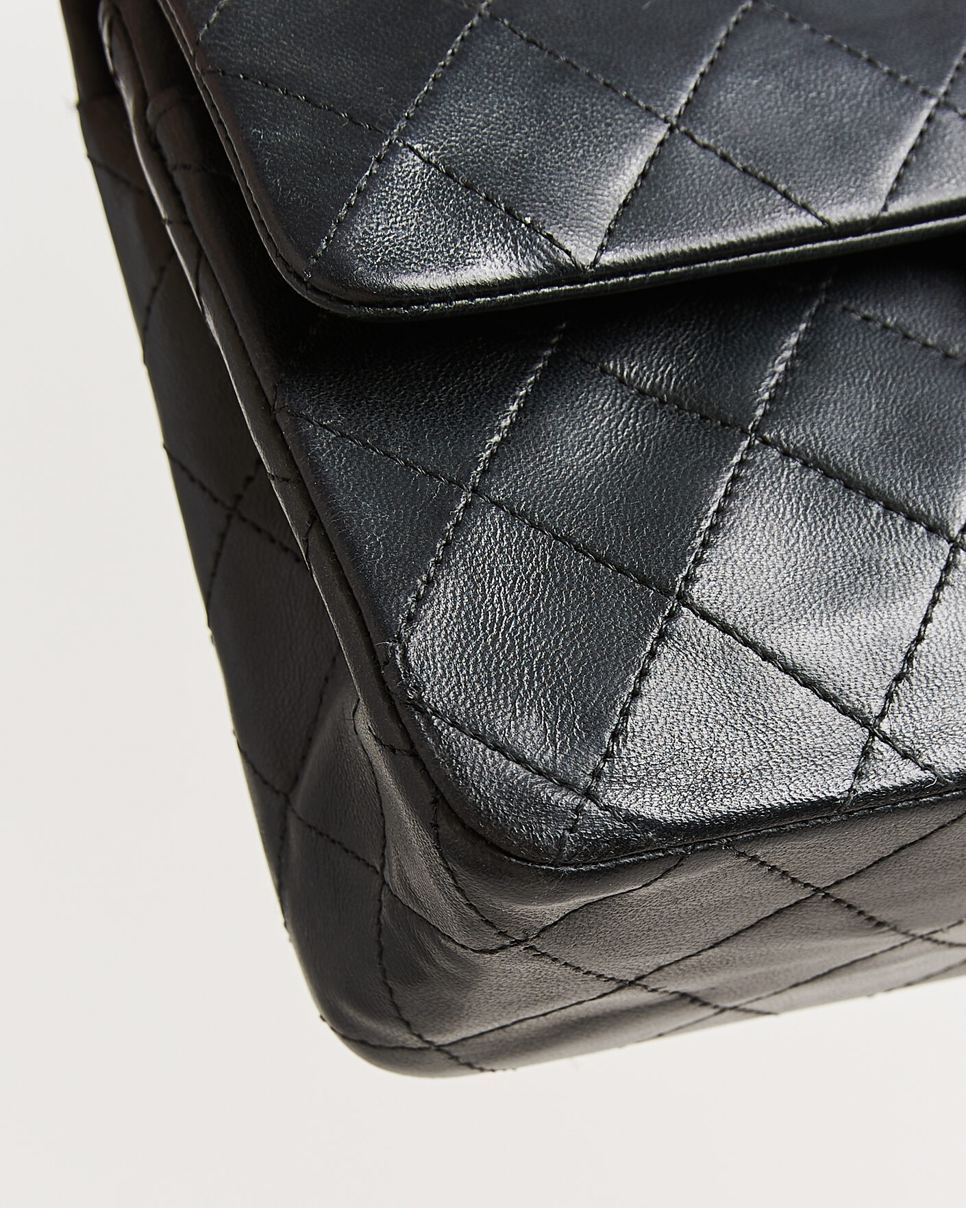 Men | Pre-Owned & Vintage Bags | Chanel Pre-Owned | Classic Small Double Flap Bag Black
