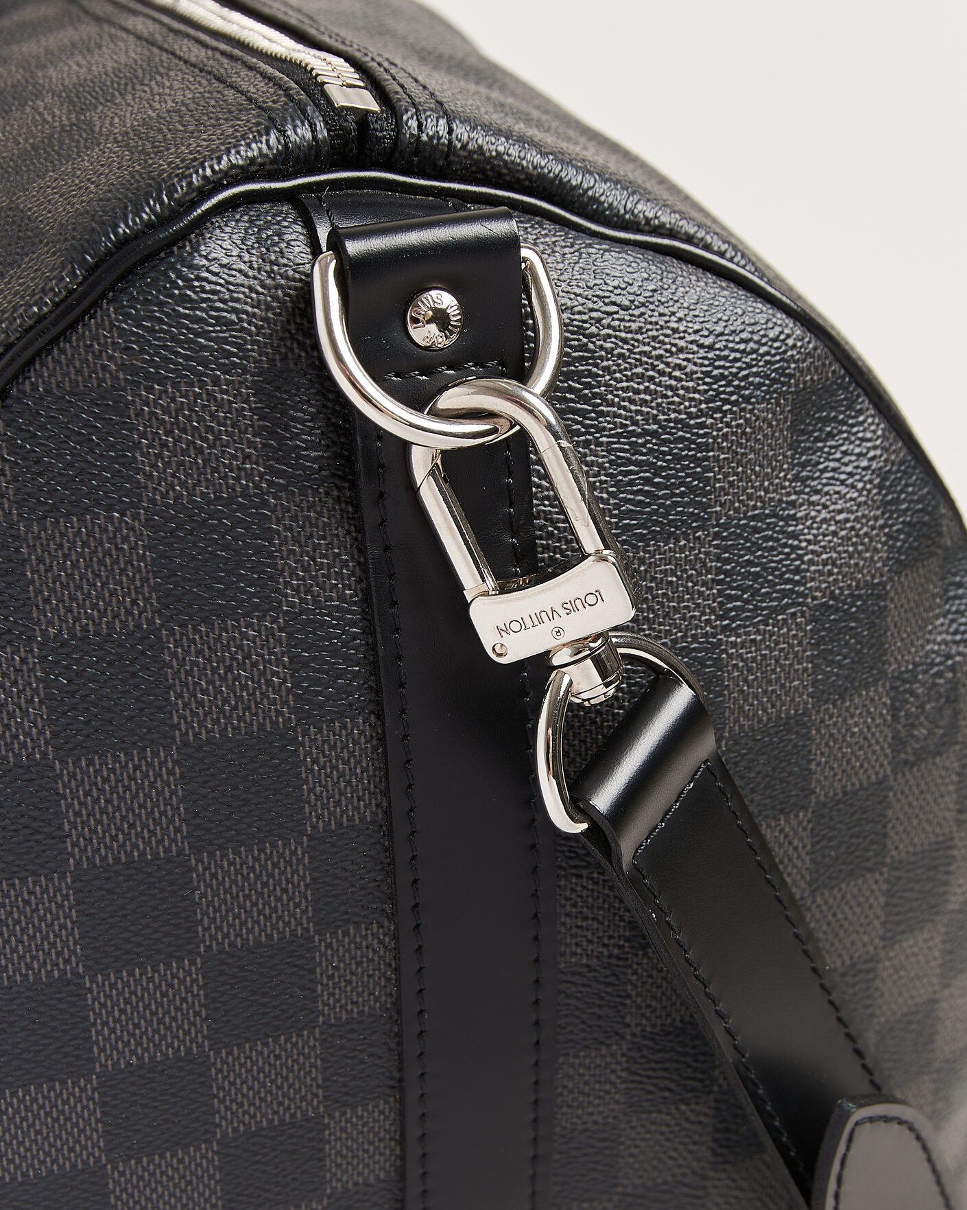 Men | Pre-Owned & Vintage Bags | Louis Vuitton Pre-Owned | Keepall 55 Bandouliére Damier Graphite