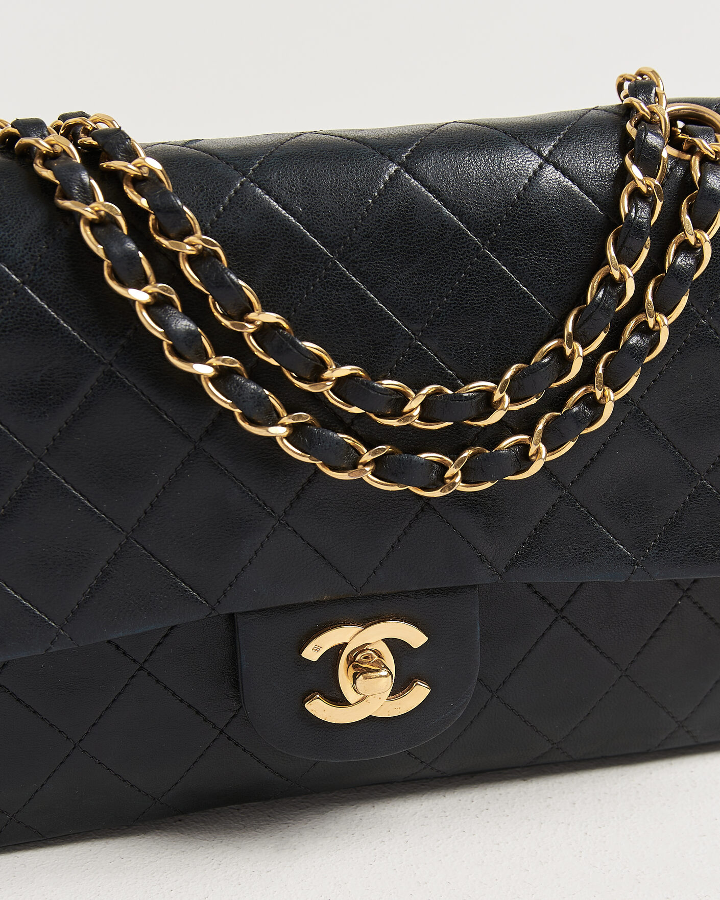 Chanel Pre-Owned Classic Medium Double Flap Bag Black at