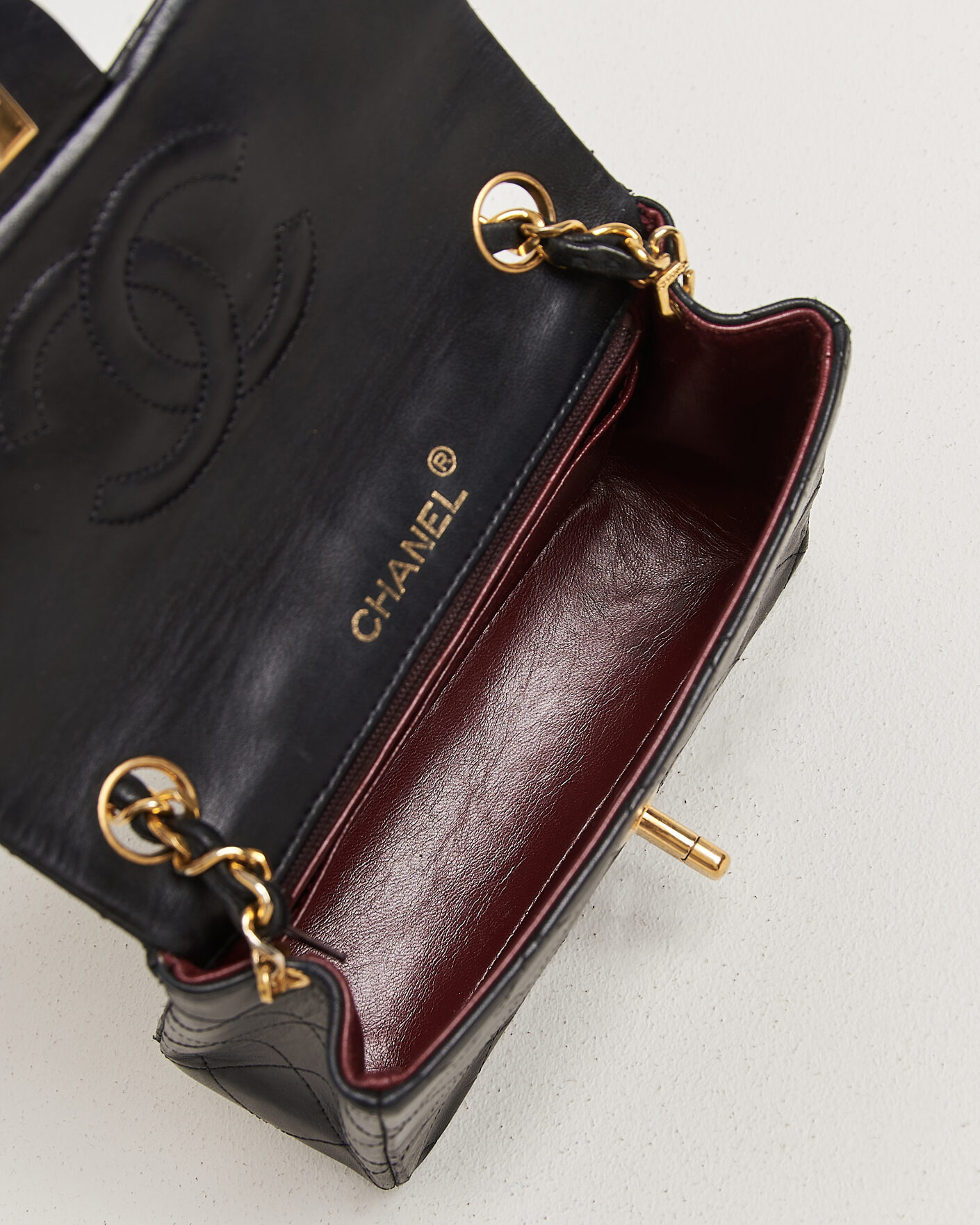 Men | Pre-Owned & Vintage Bags | Chanel Pre-Owned | Classic Mini Single Flap Square Bag Black
