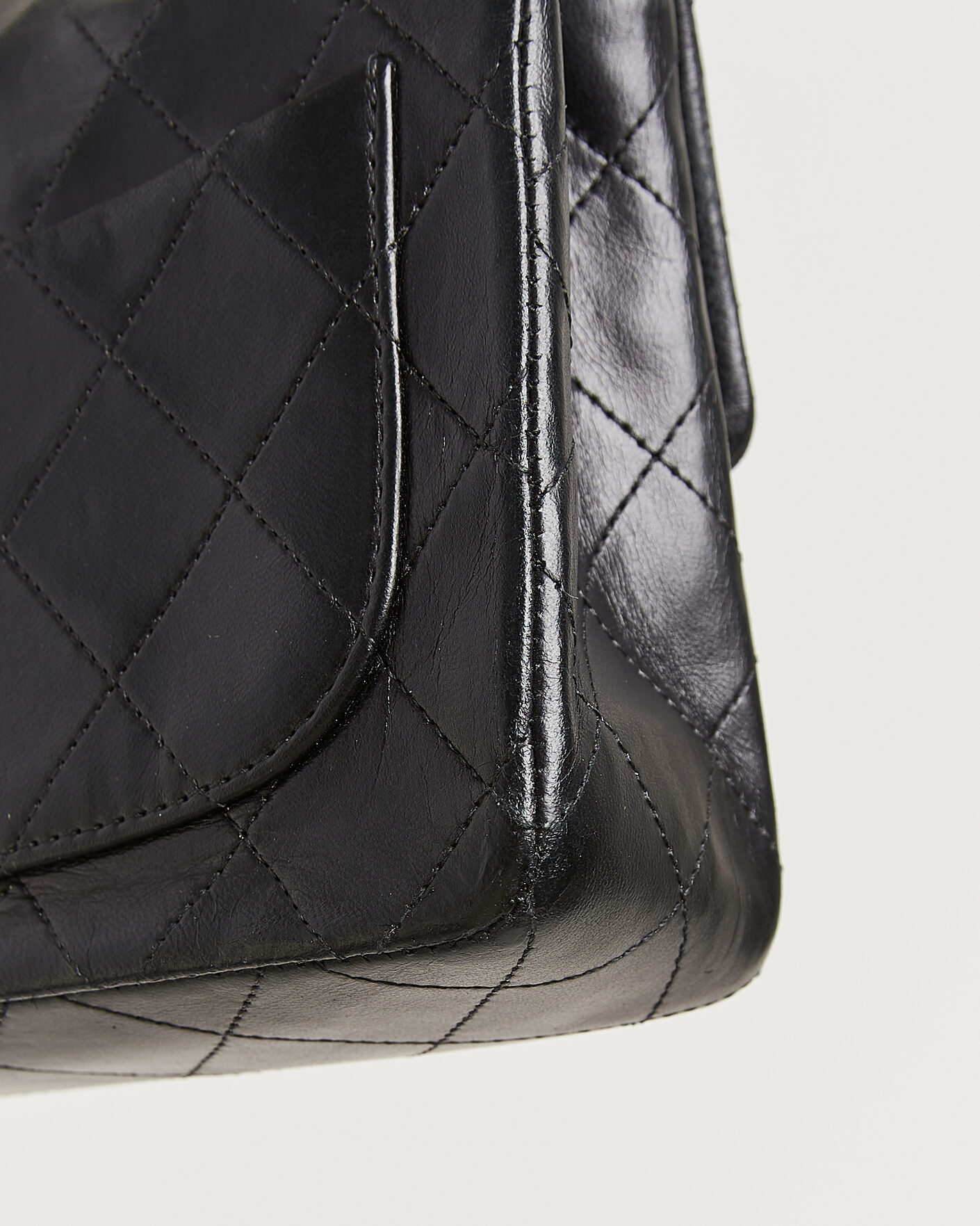 Men | Pre-Owned & Vintage Bags | Chanel Pre-Owned | Classic Mini Single Flap Square Bag Black
