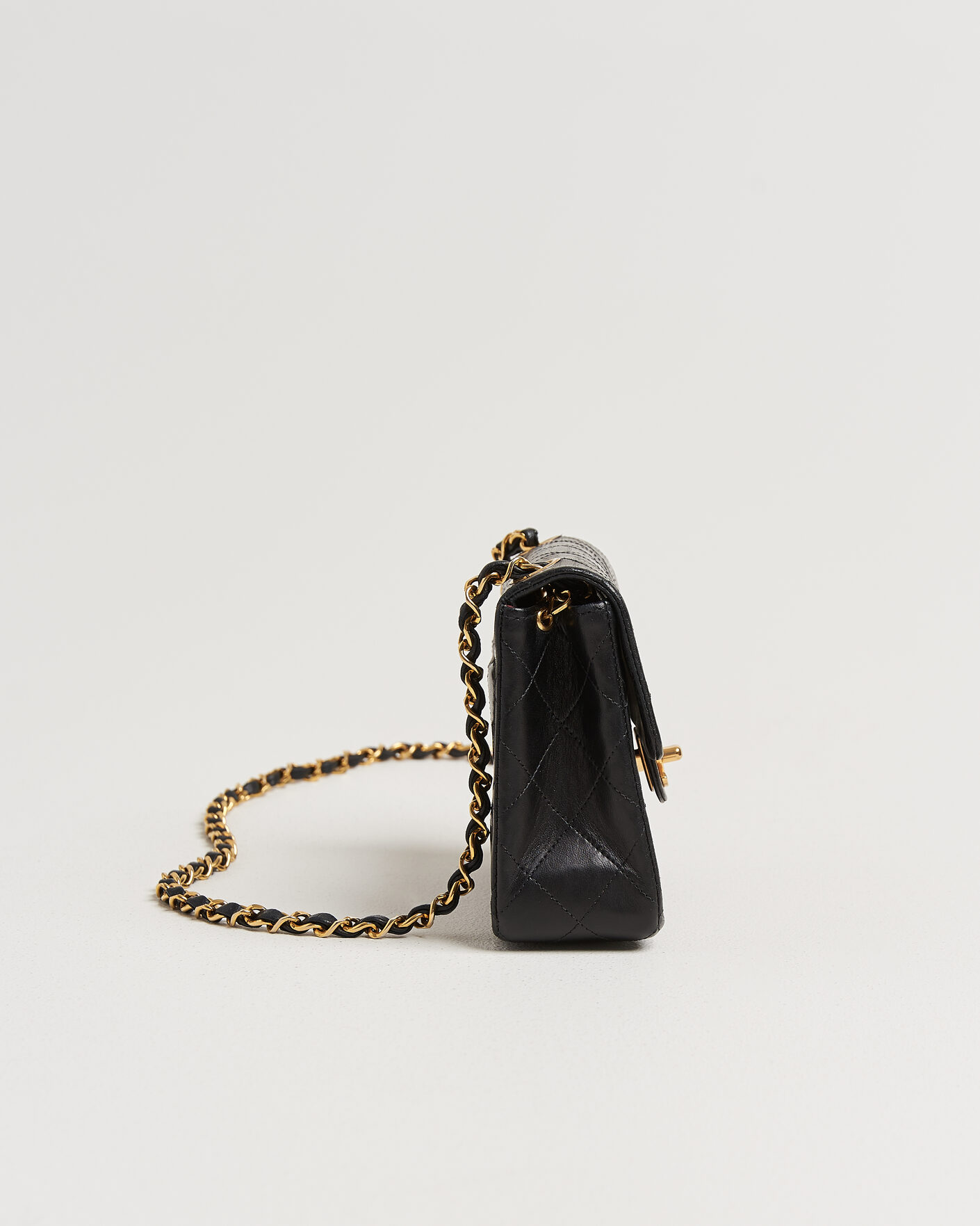 Men | Pre-Owned & Vintage Bags | Chanel Pre-Owned | Classic Mini Single Flap Square Bag Black