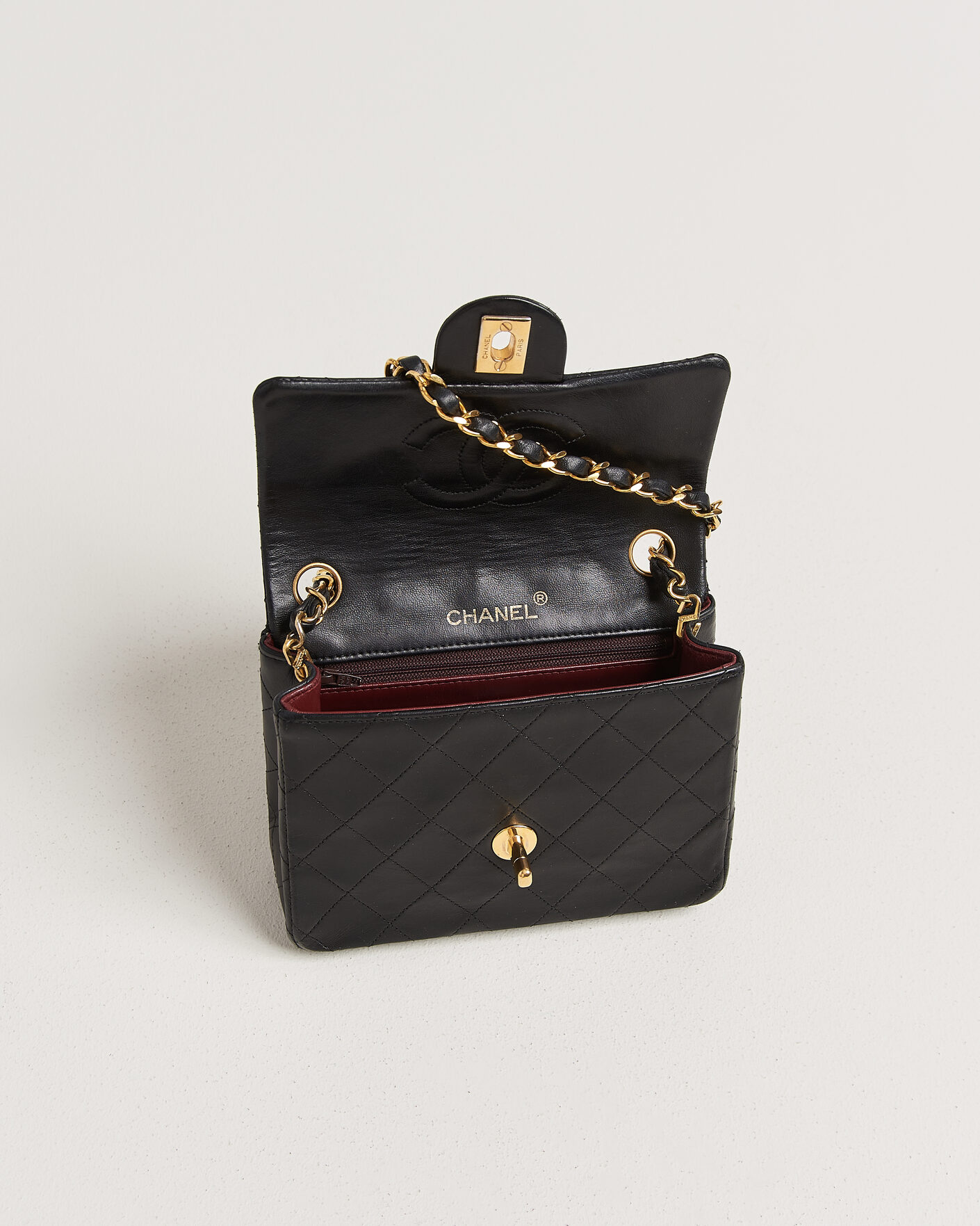 Men | Pre-Owned & Vintage Bags | Chanel Pre-Owned | Classic Mini Single Flap Square Bag Black